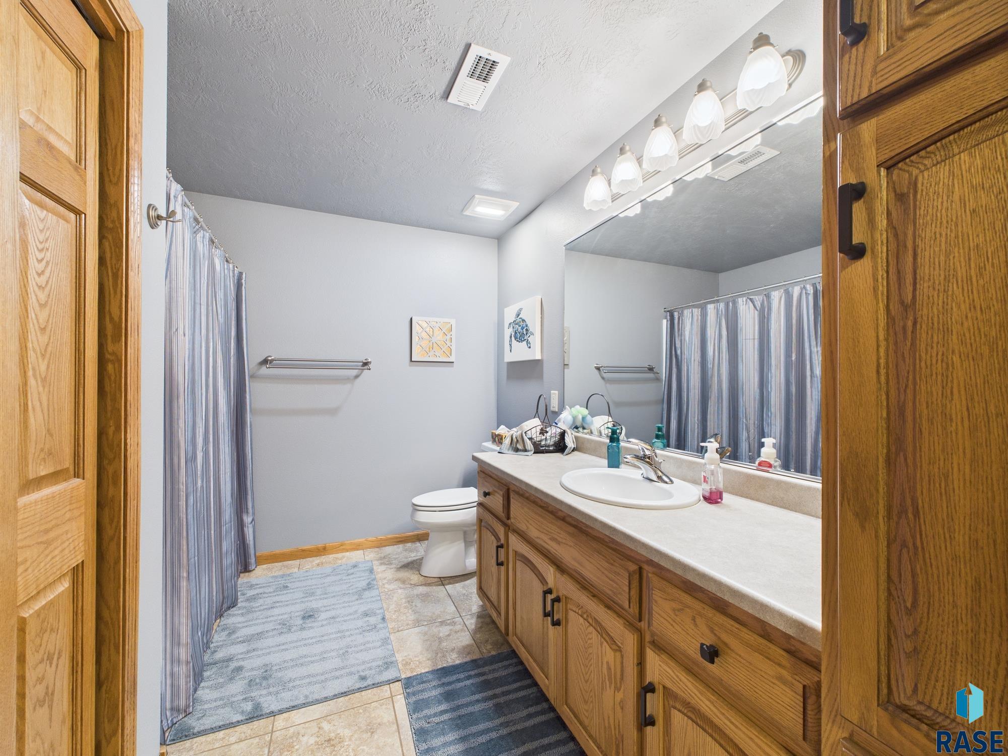 6908 W Stoney Creek St