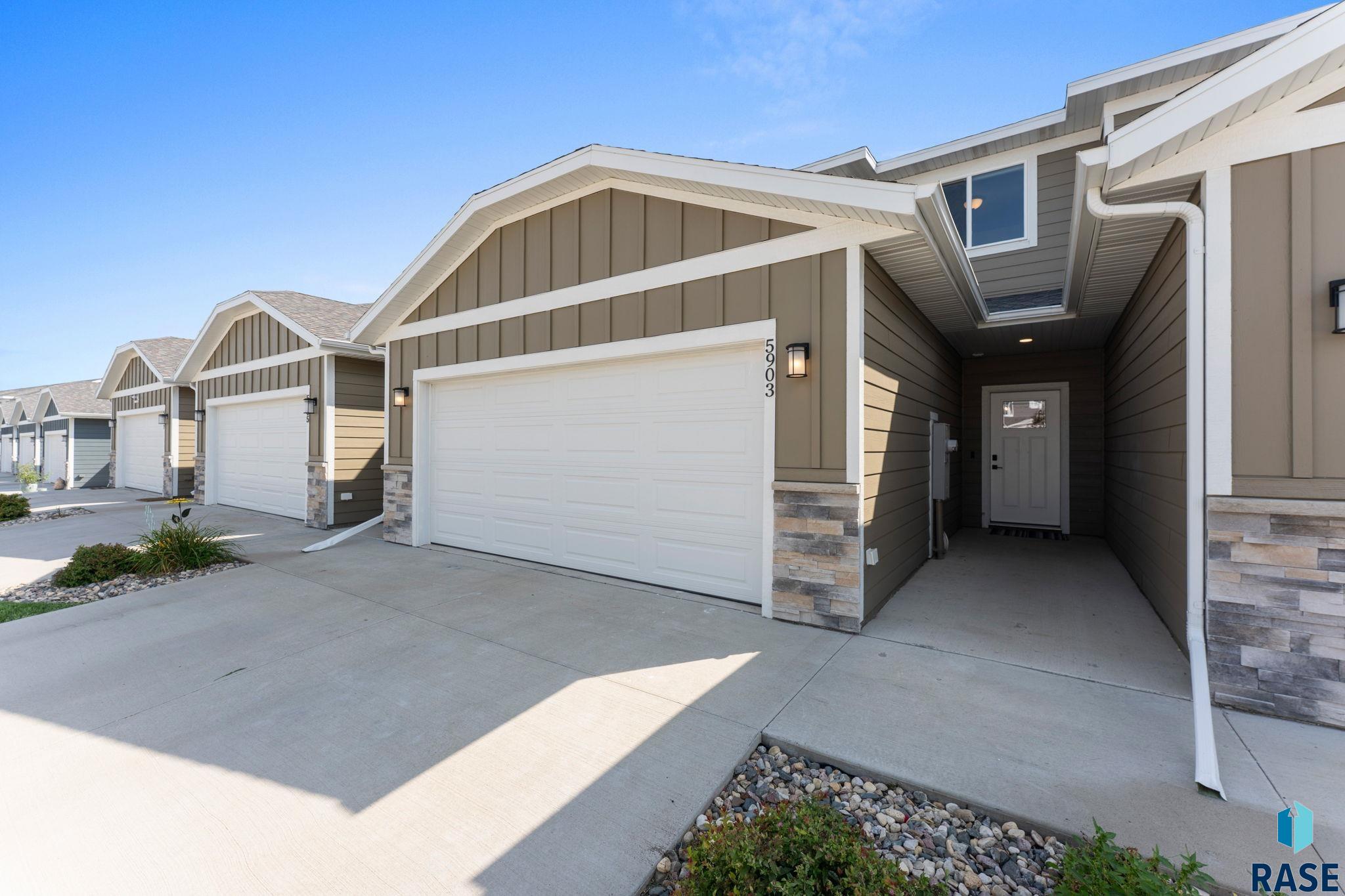 5903 S Whisper Creek Pl