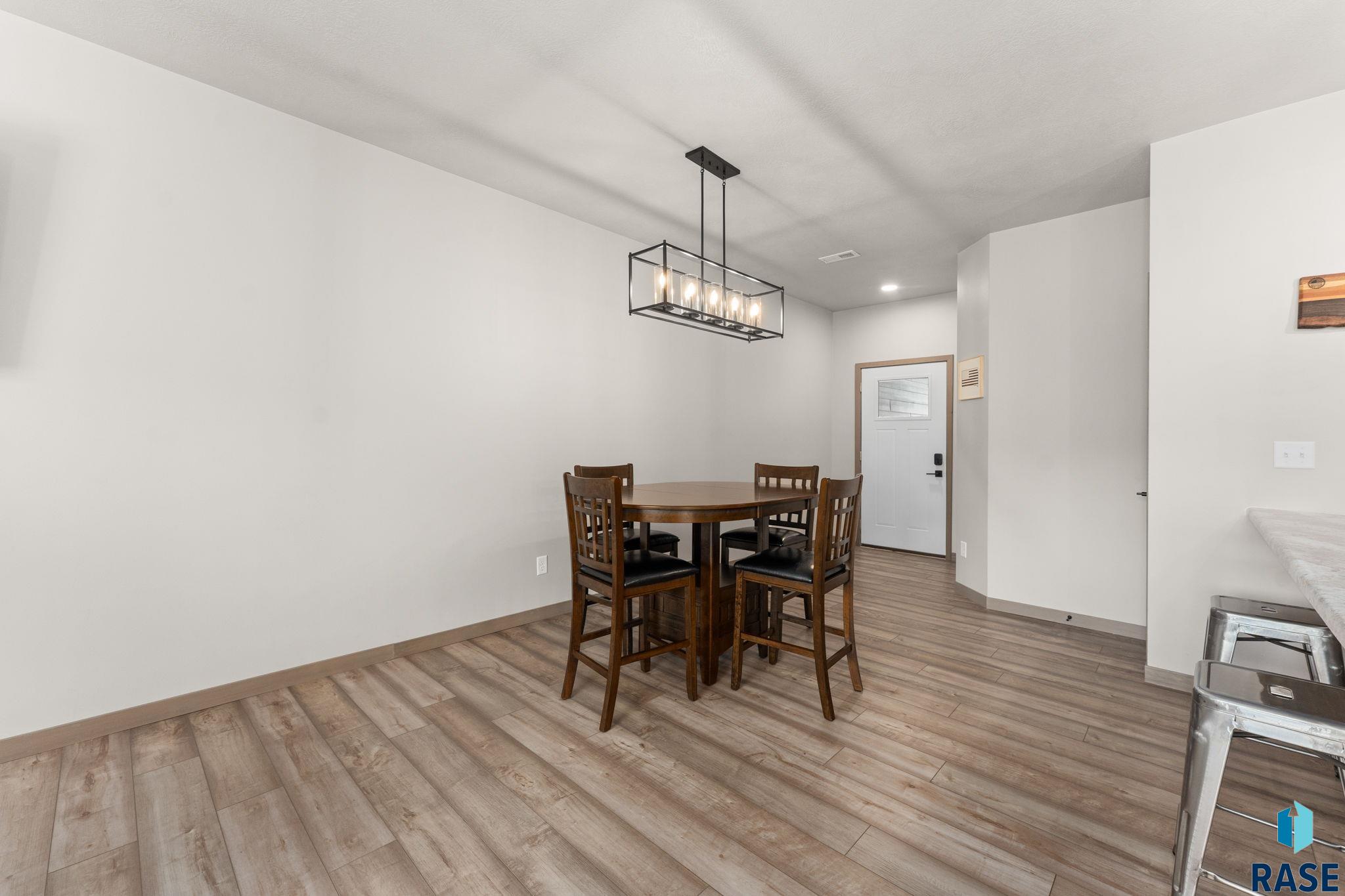 5903 S Whisper Creek Pl