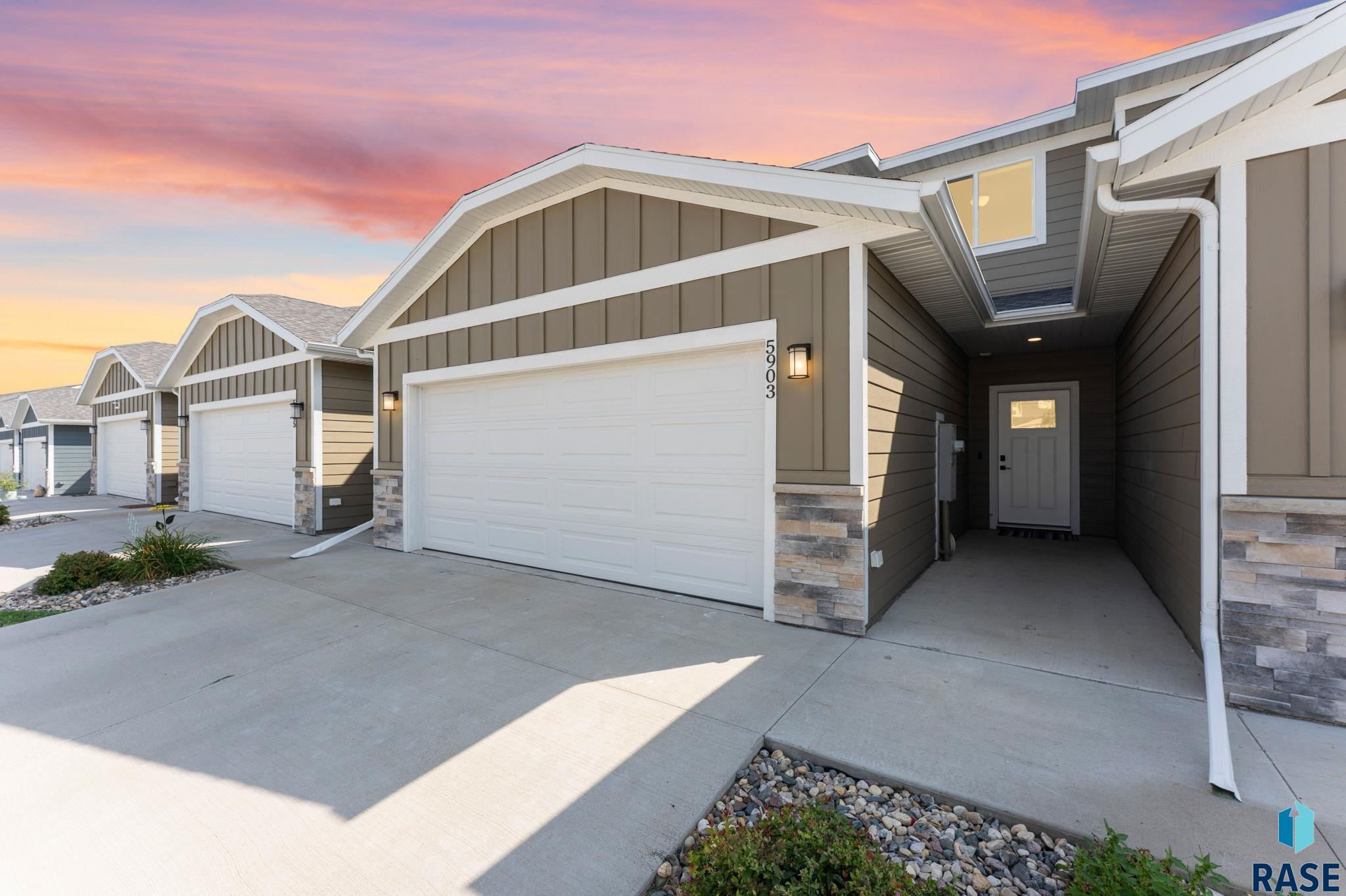 5903 S Whisper Creek Pl