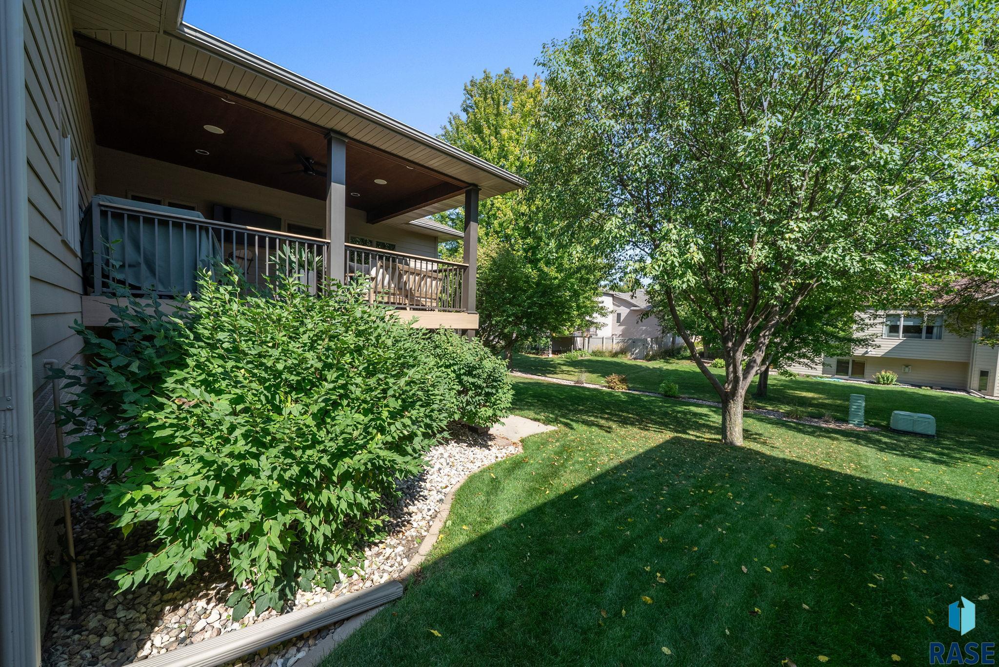 3704 S Pillsberry Ave