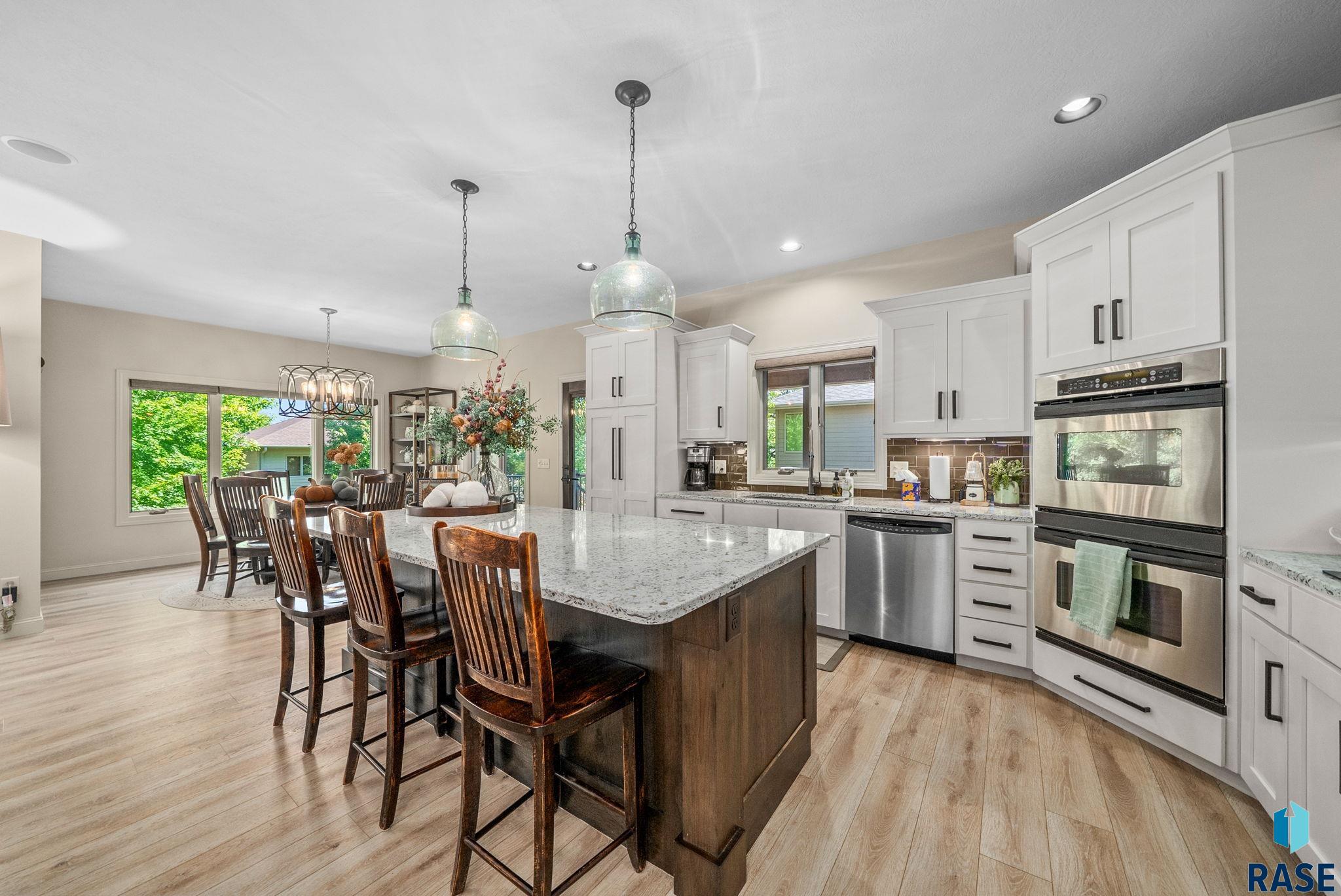 3704 S Pillsberry Ave