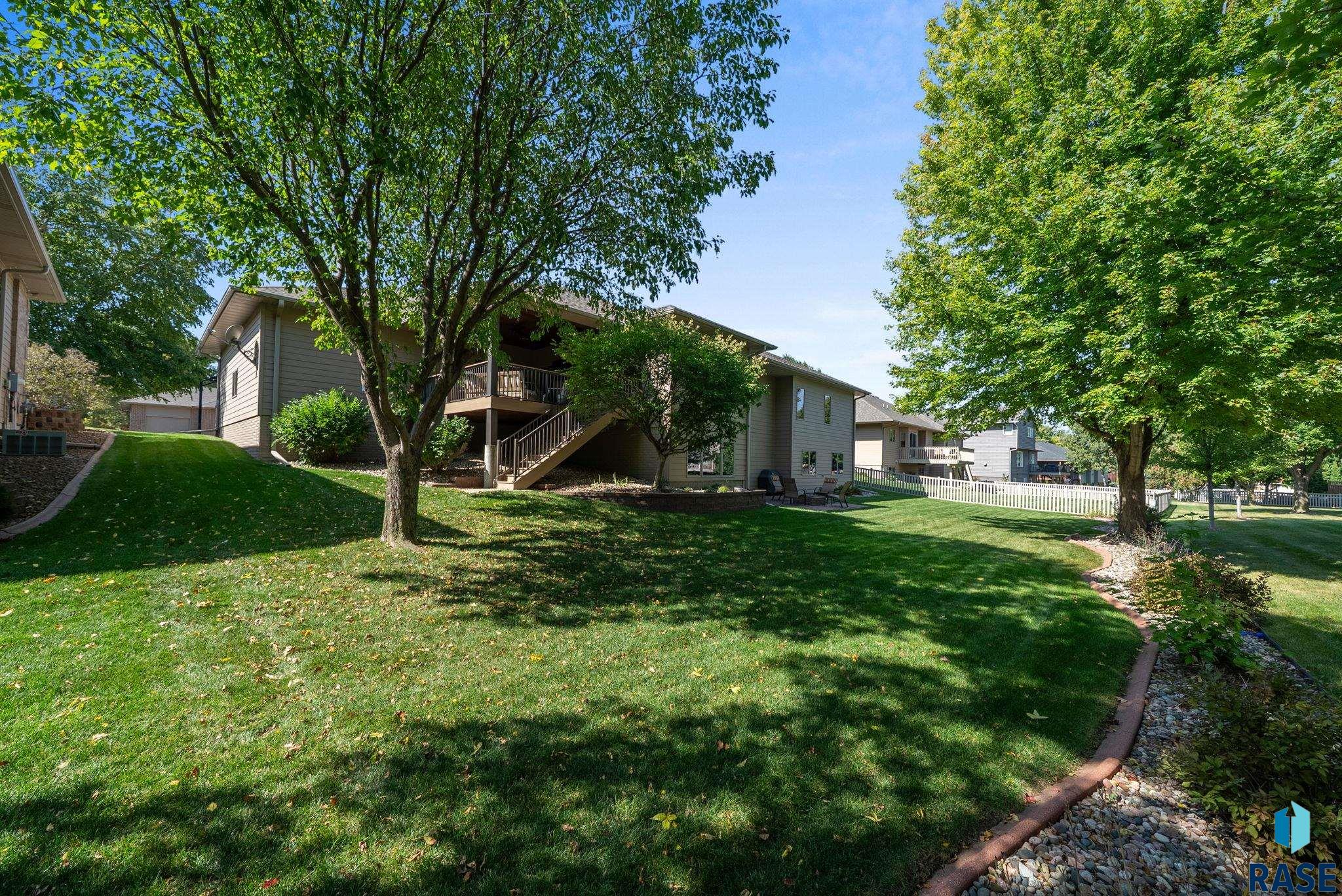 3704 S Pillsberry Ave