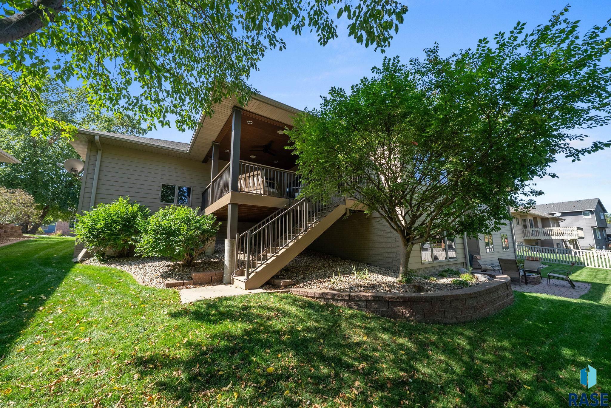 3704 S Pillsberry Ave