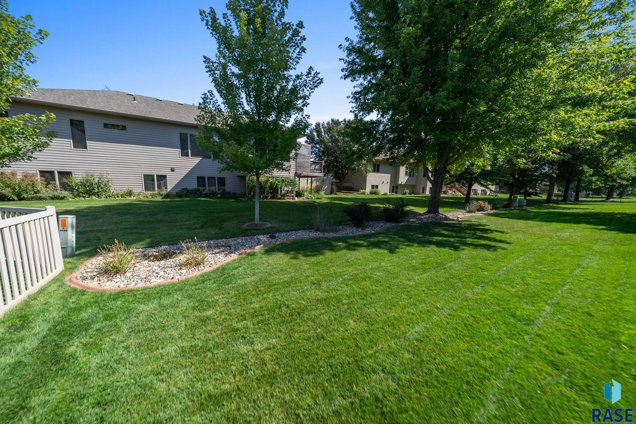 3704 S Pillsberry Ave