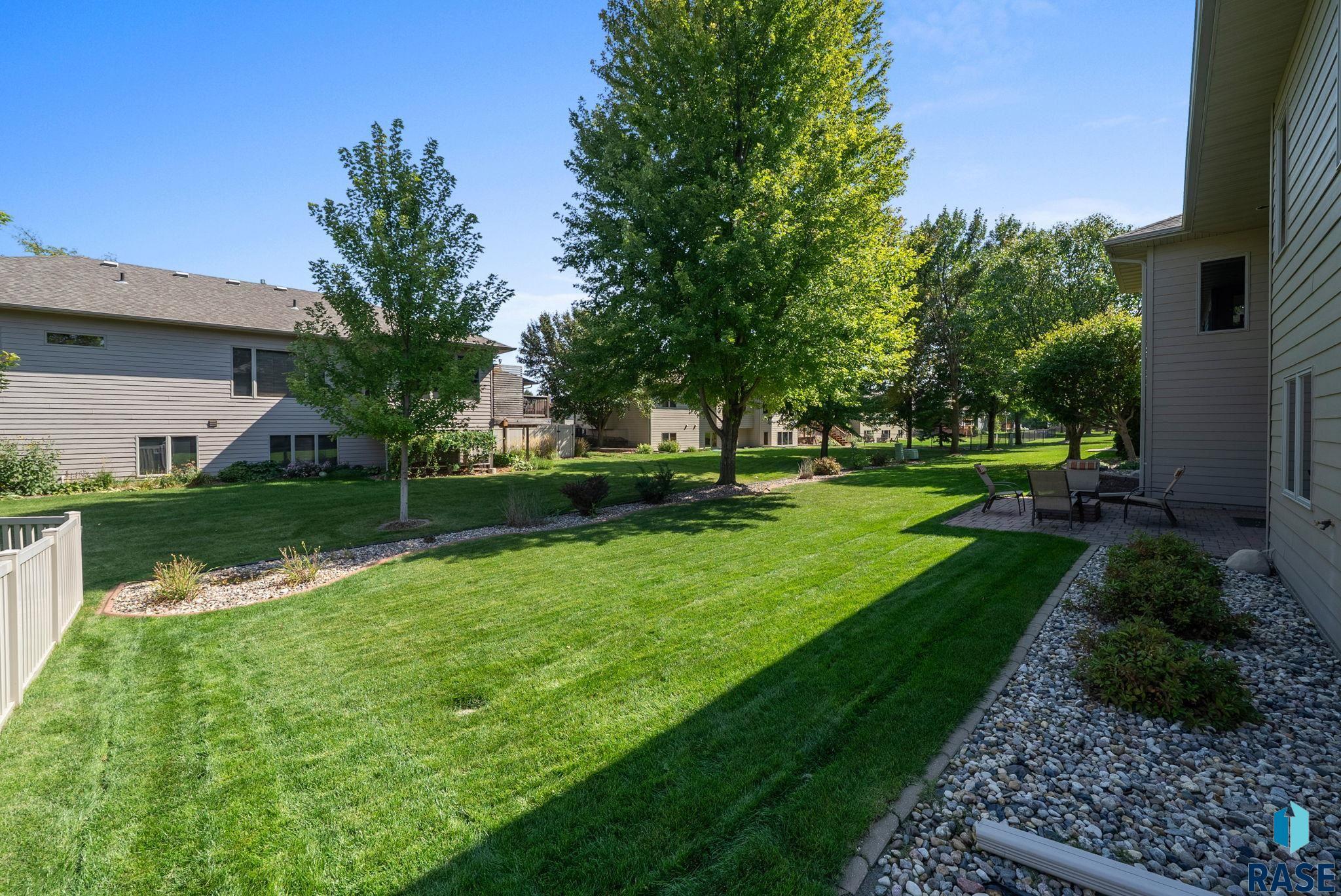 3704 S Pillsberry Ave