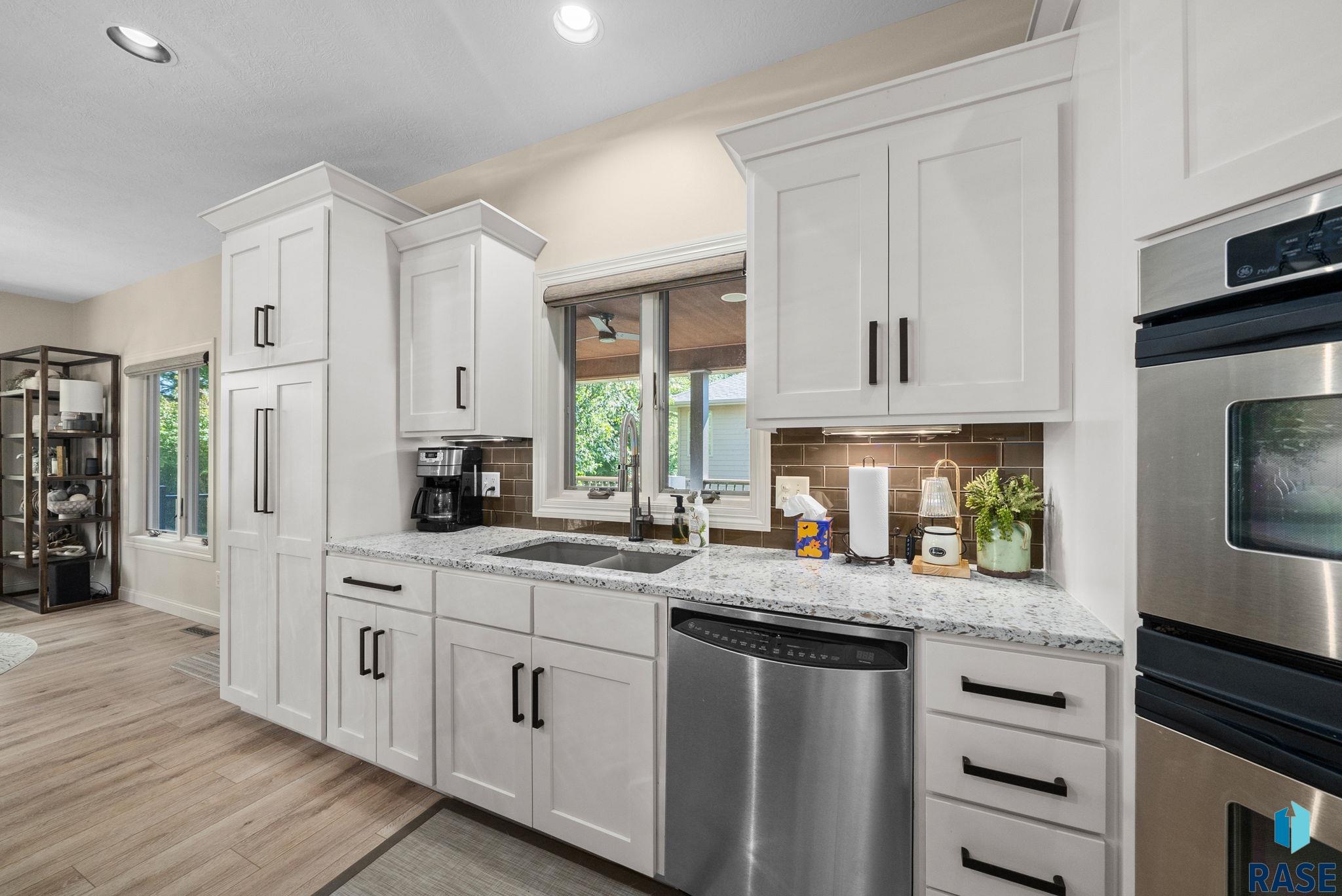 3704 S Pillsberry Ave