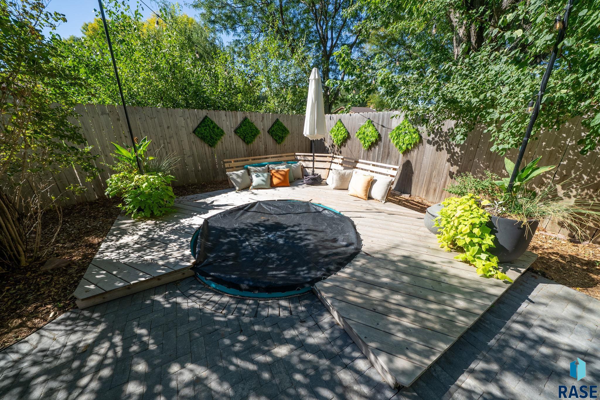 505 E Sunnybrook Dr