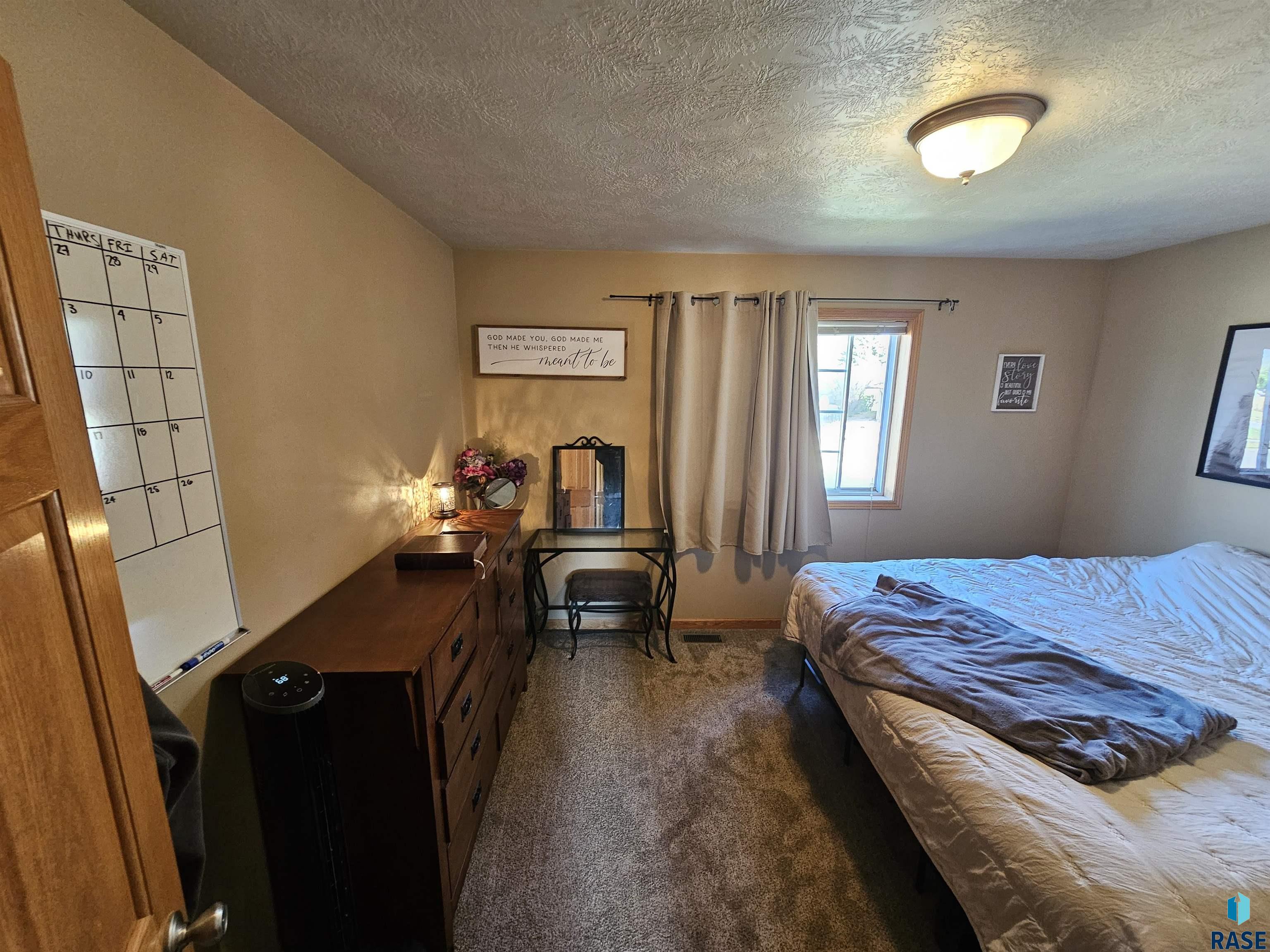605 main Ave S S