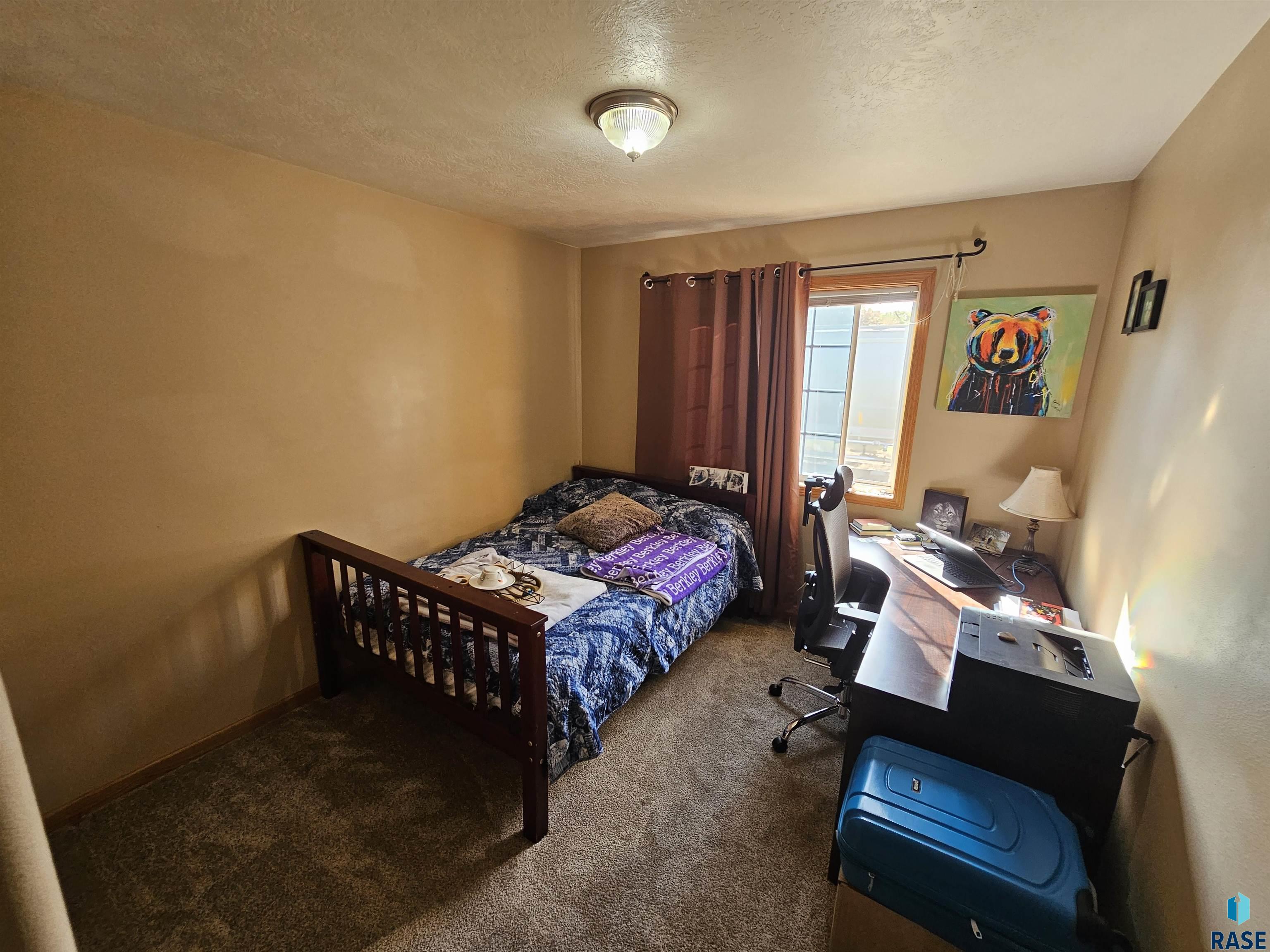 605 main Ave S S