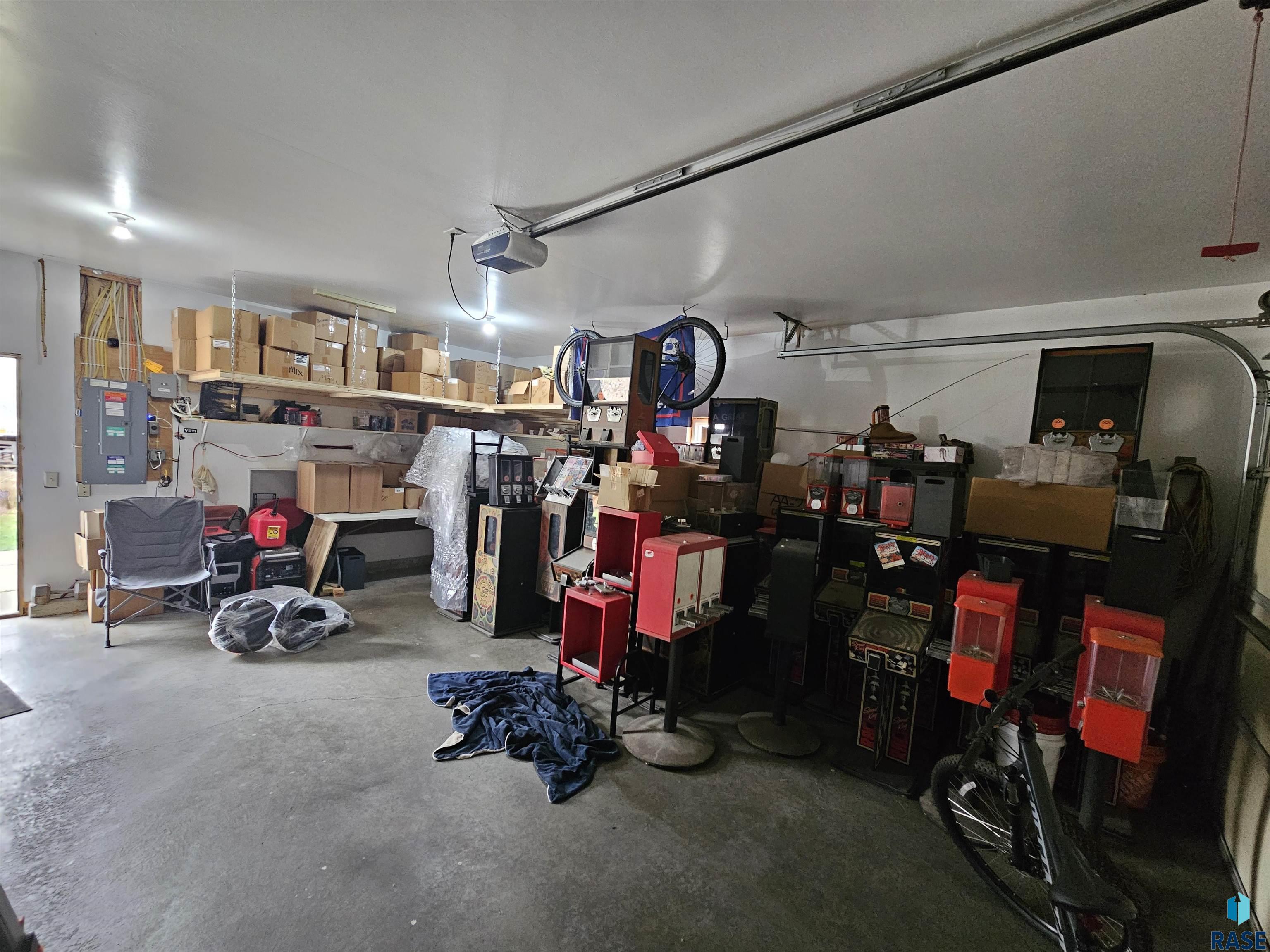 605 main Ave S S