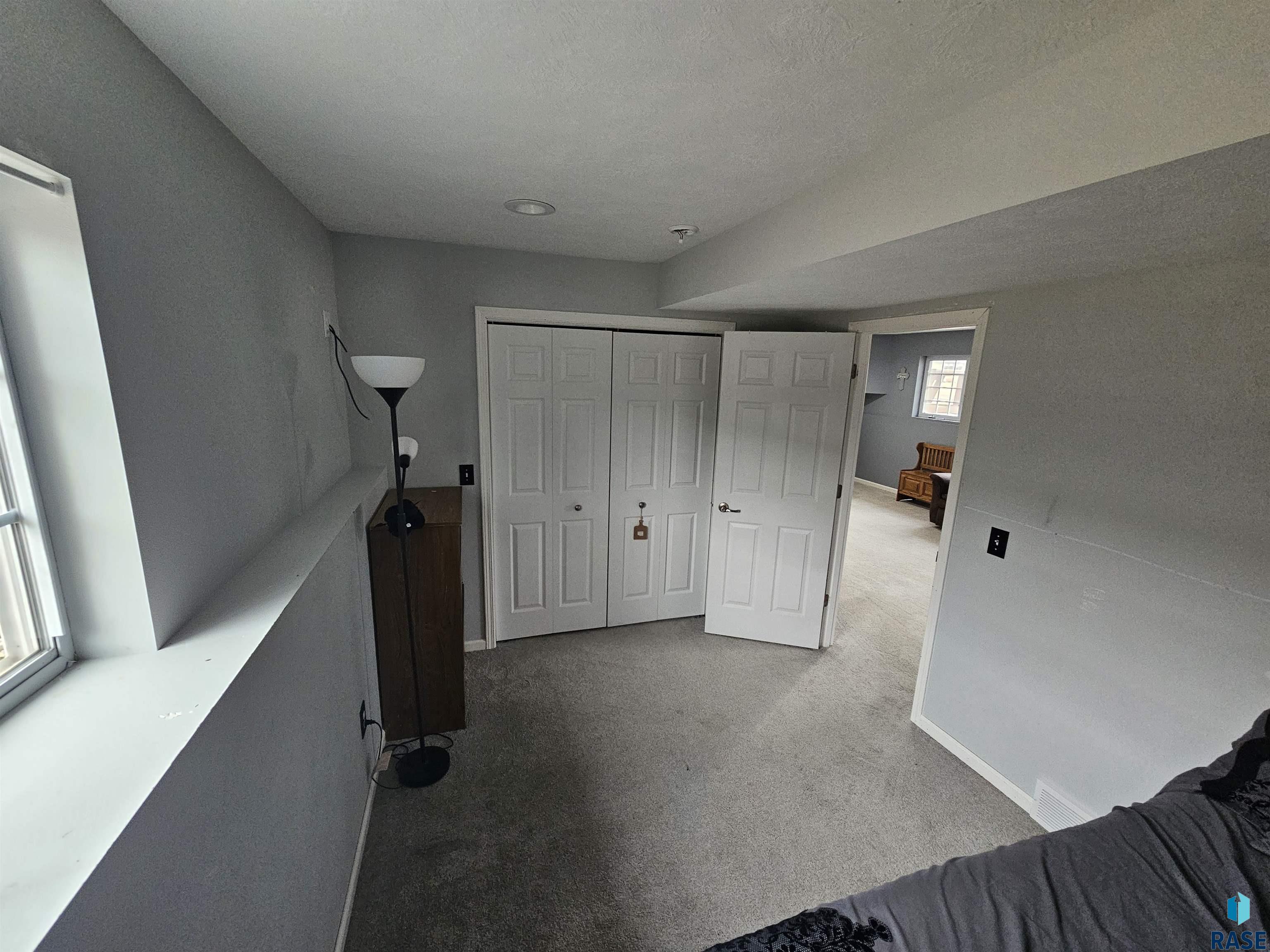 605 main Ave S S