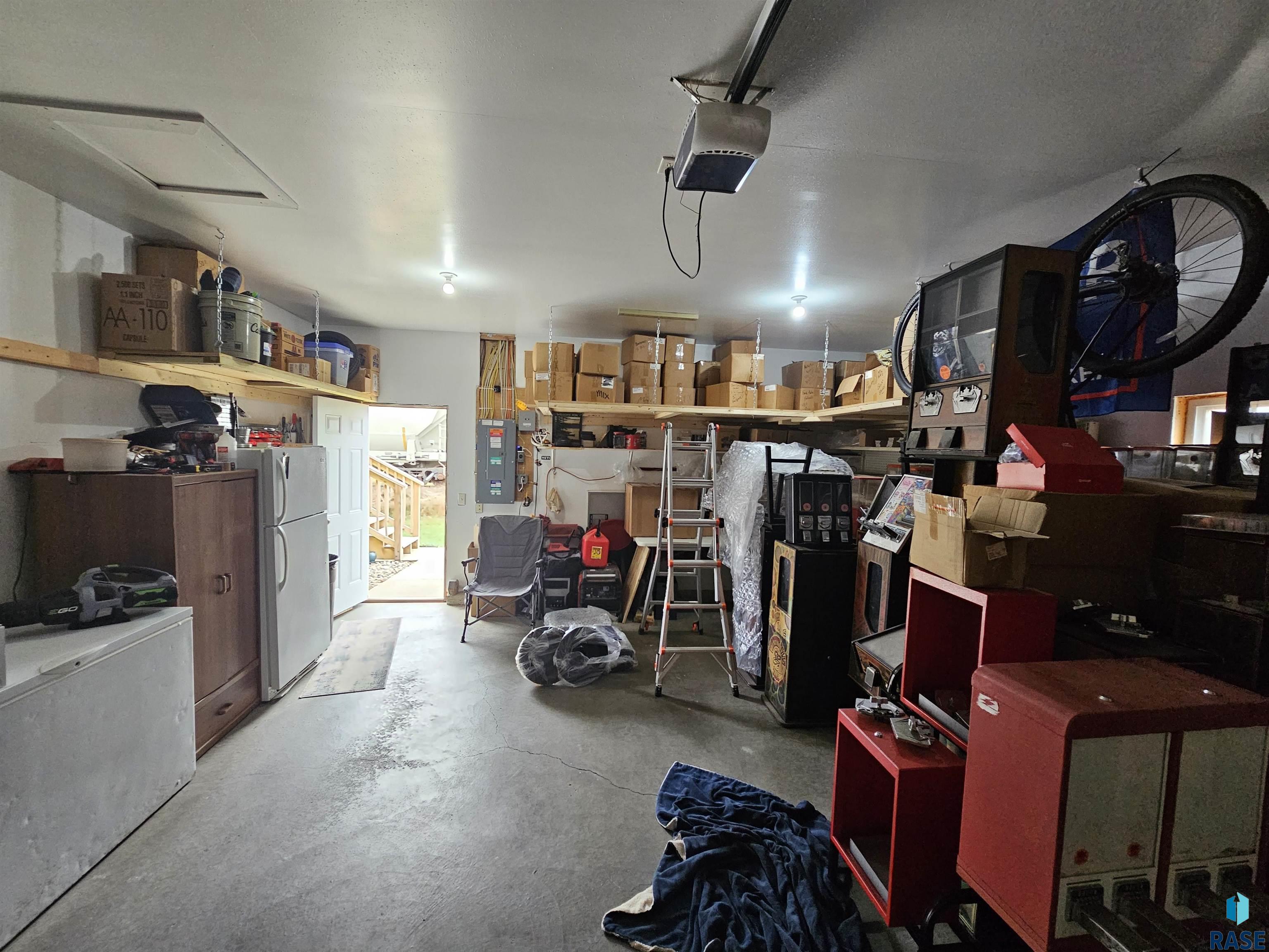 605 main Ave S S