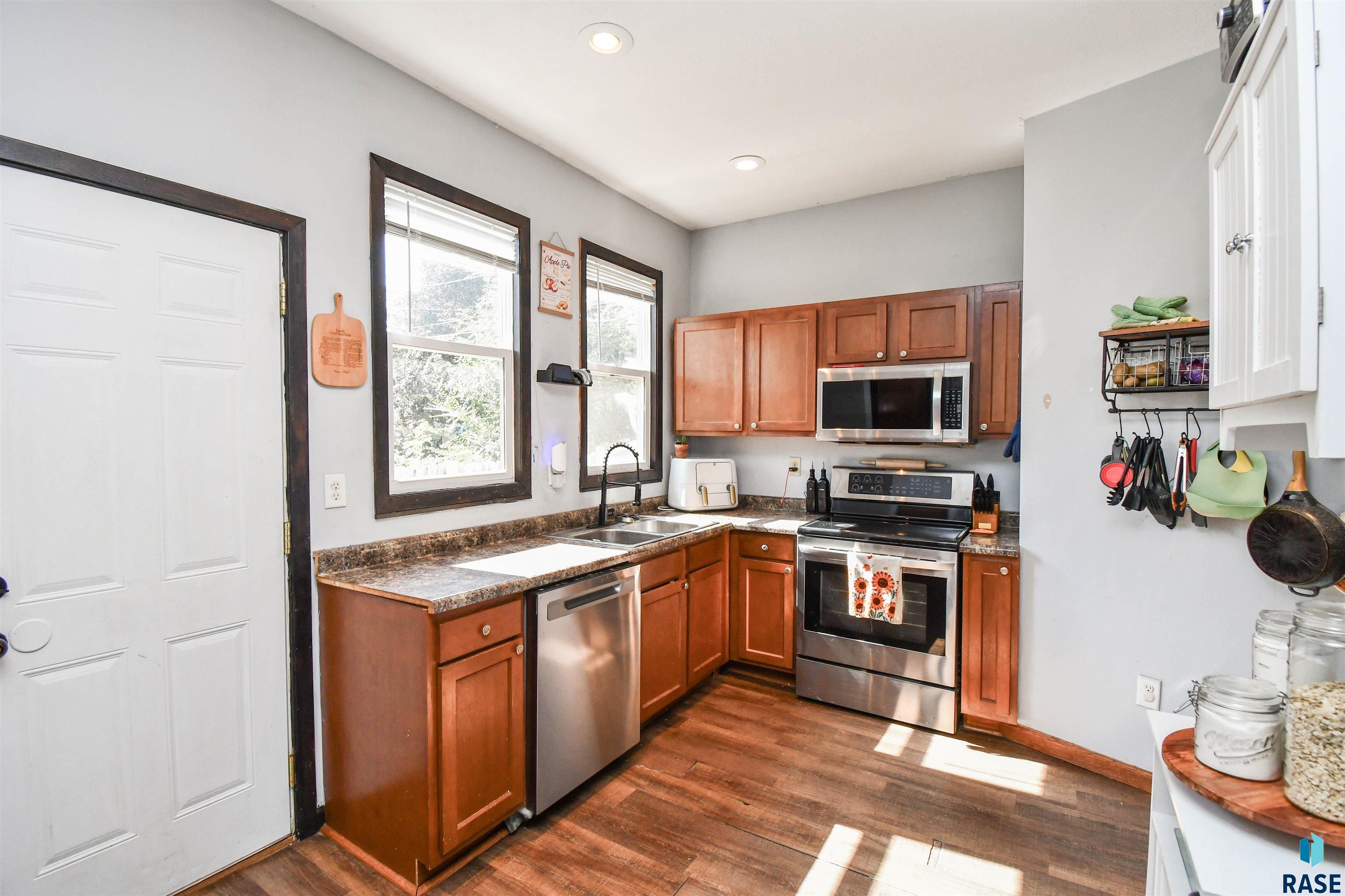 517 2nd St