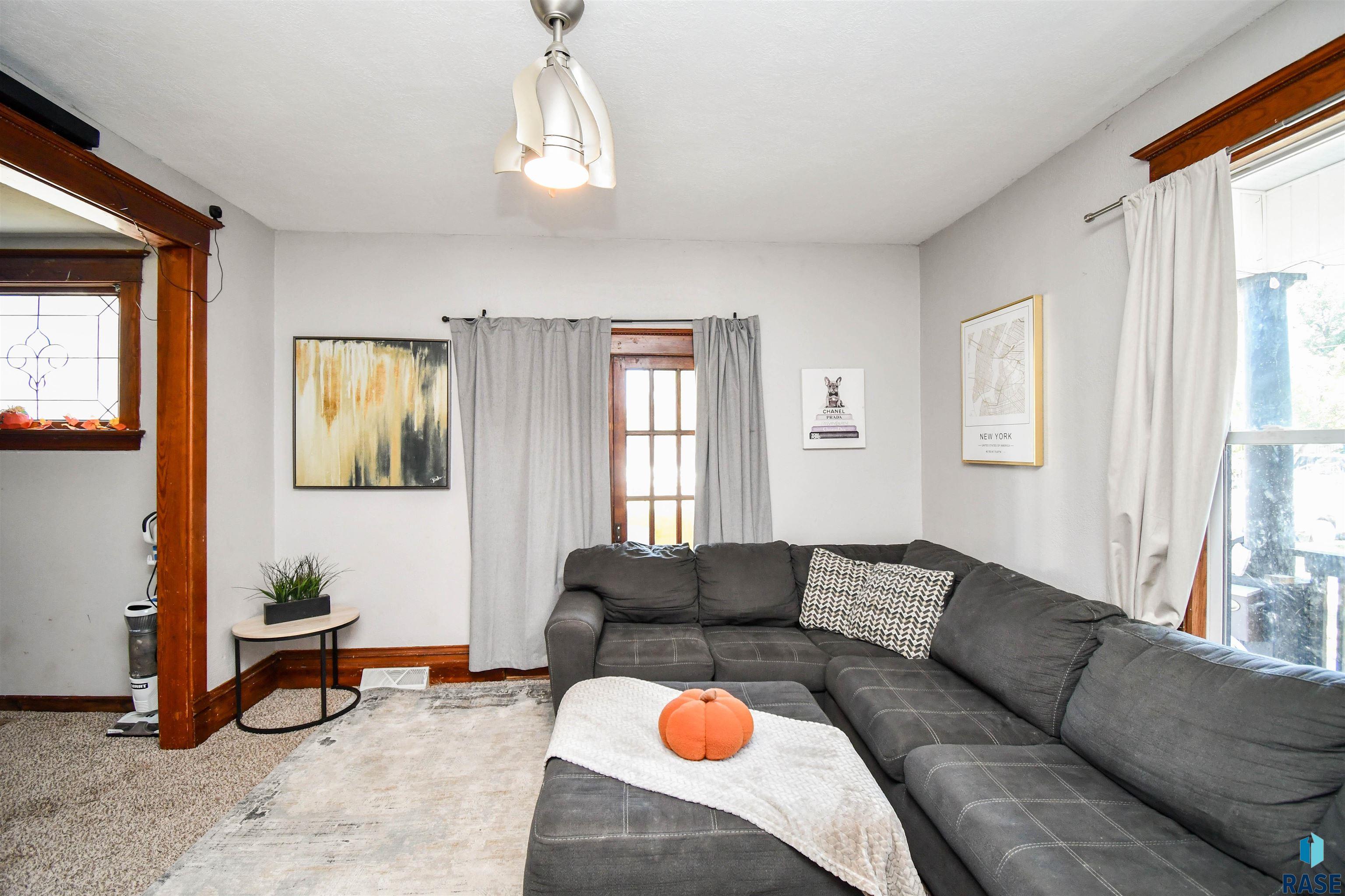 517 2nd St