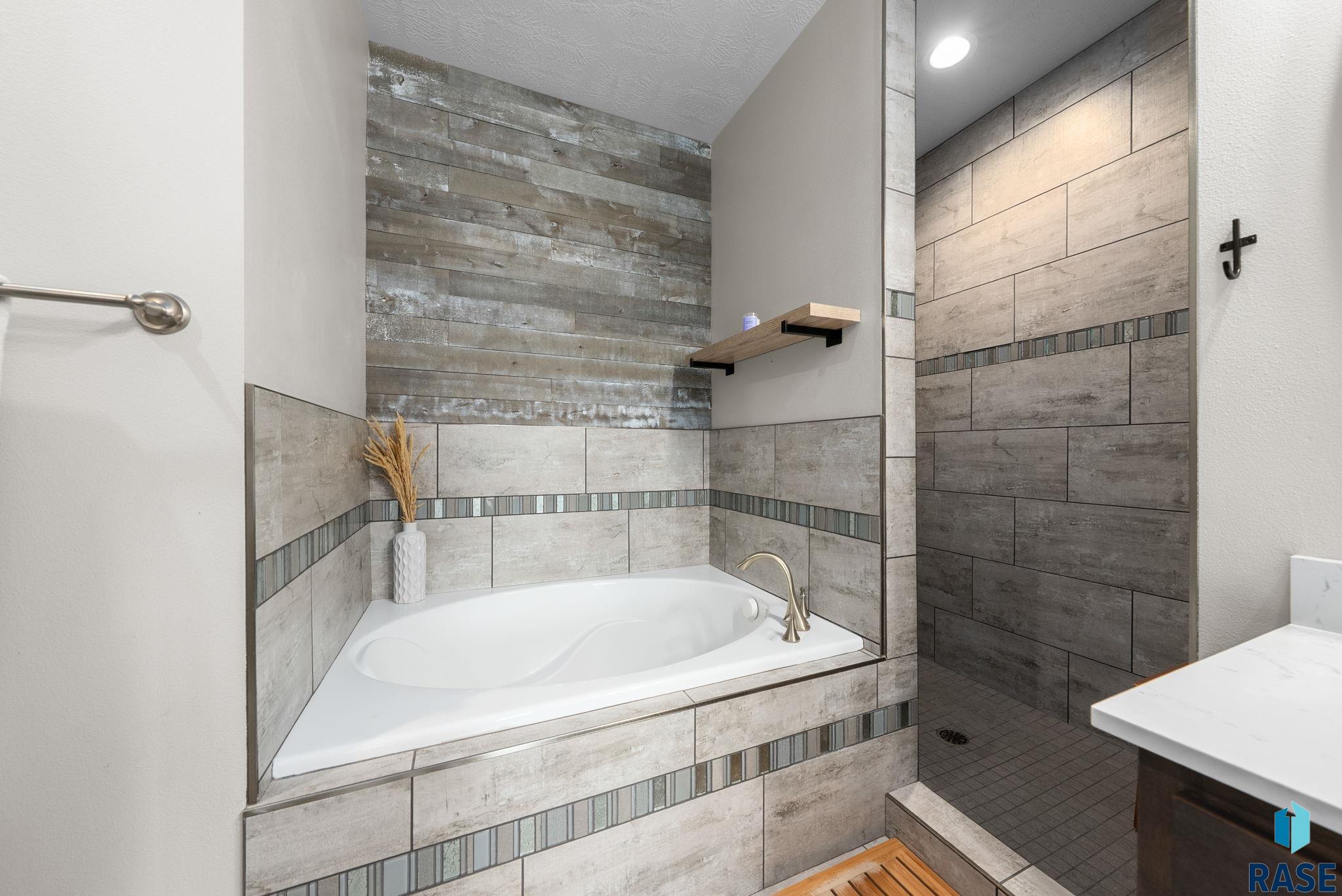 4417 W Delafield Cir