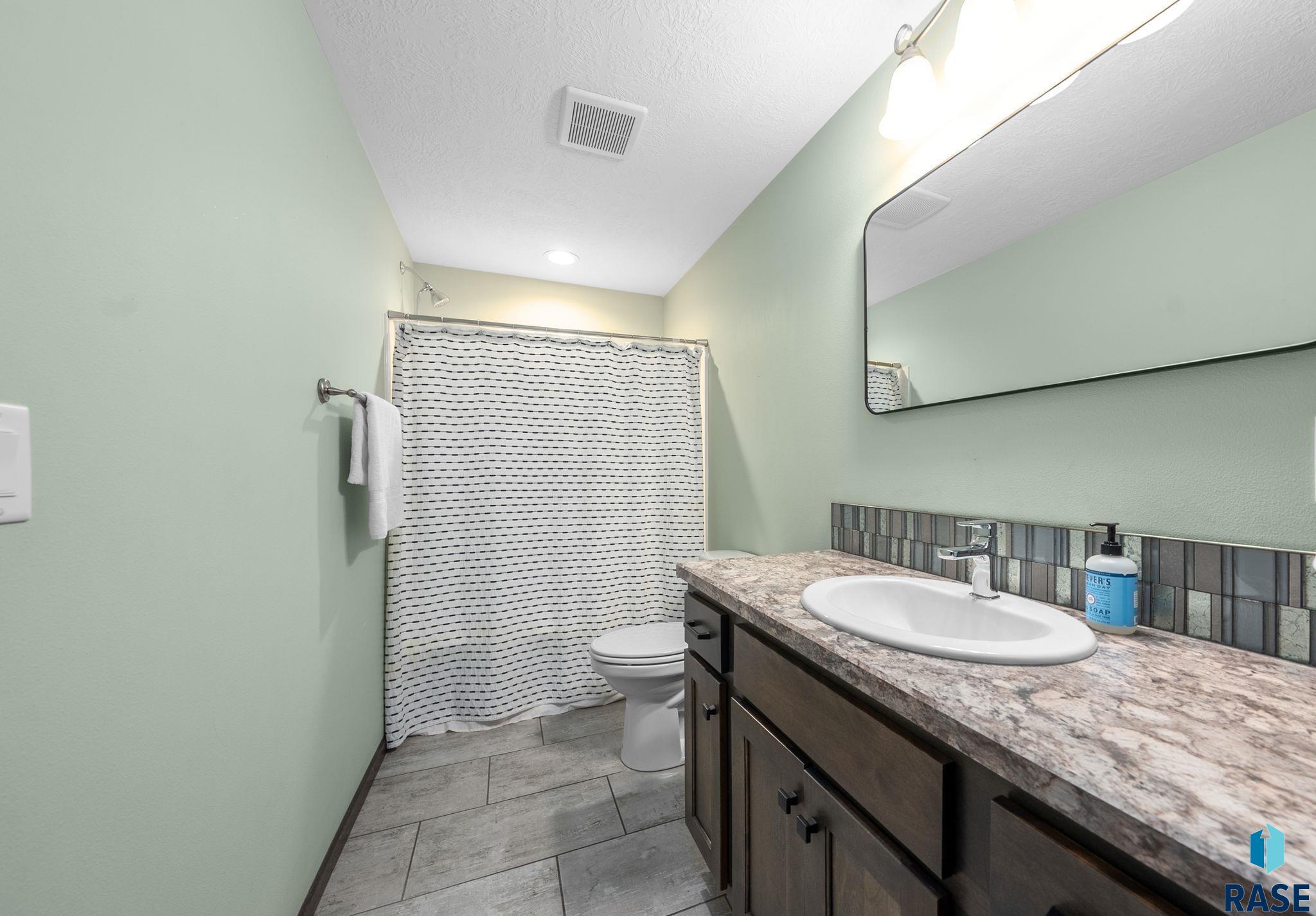 4417 W Delafield Cir