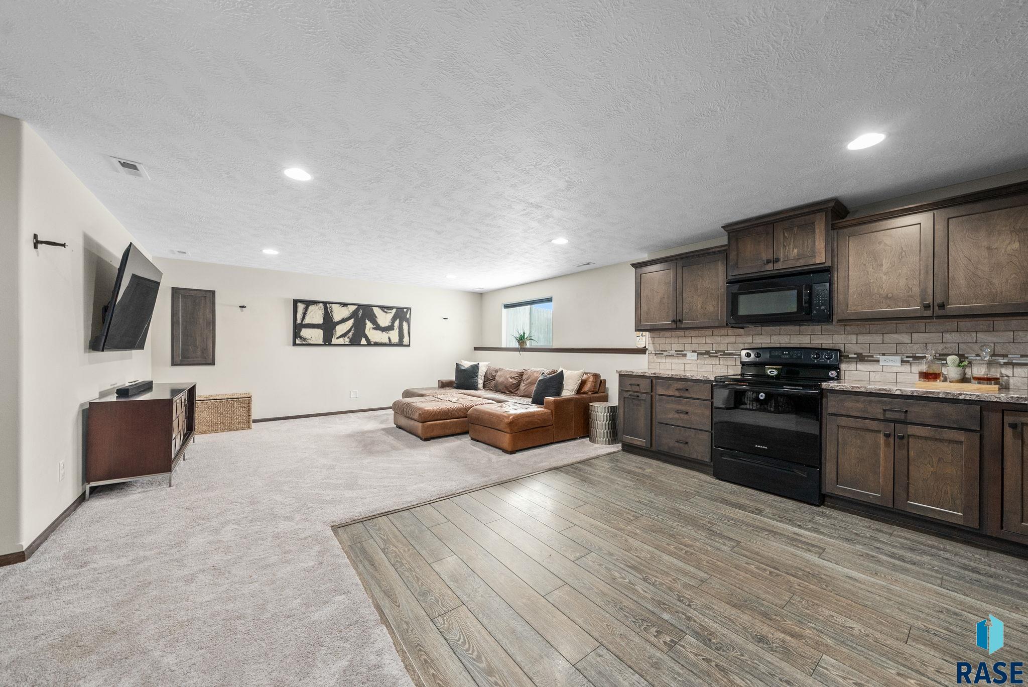 4417 W Delafield Cir