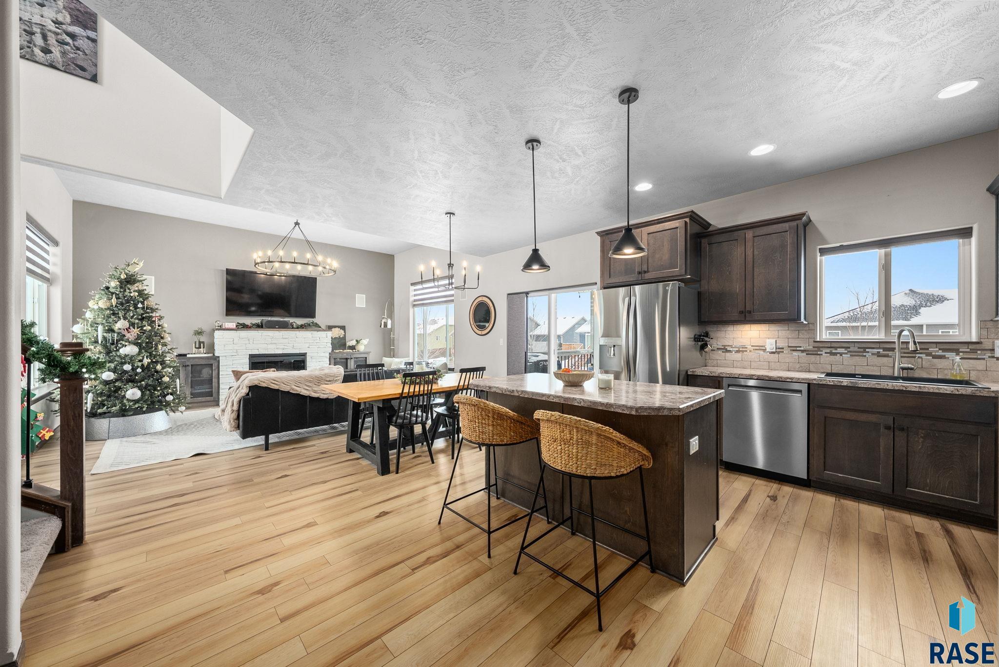 4417 W Delafield Cir