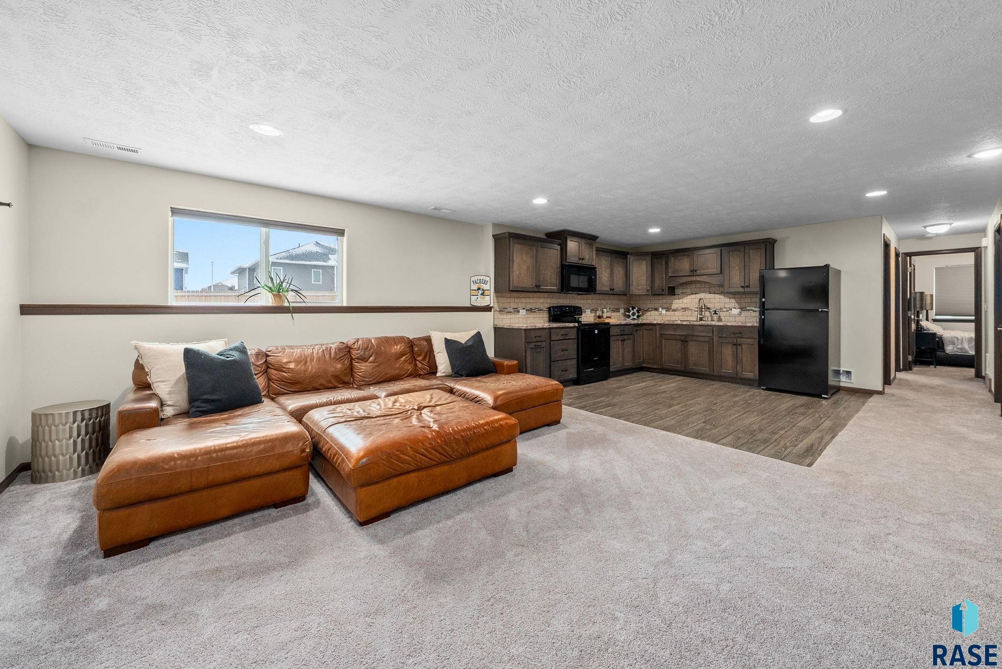 4417 W Delafield Cir