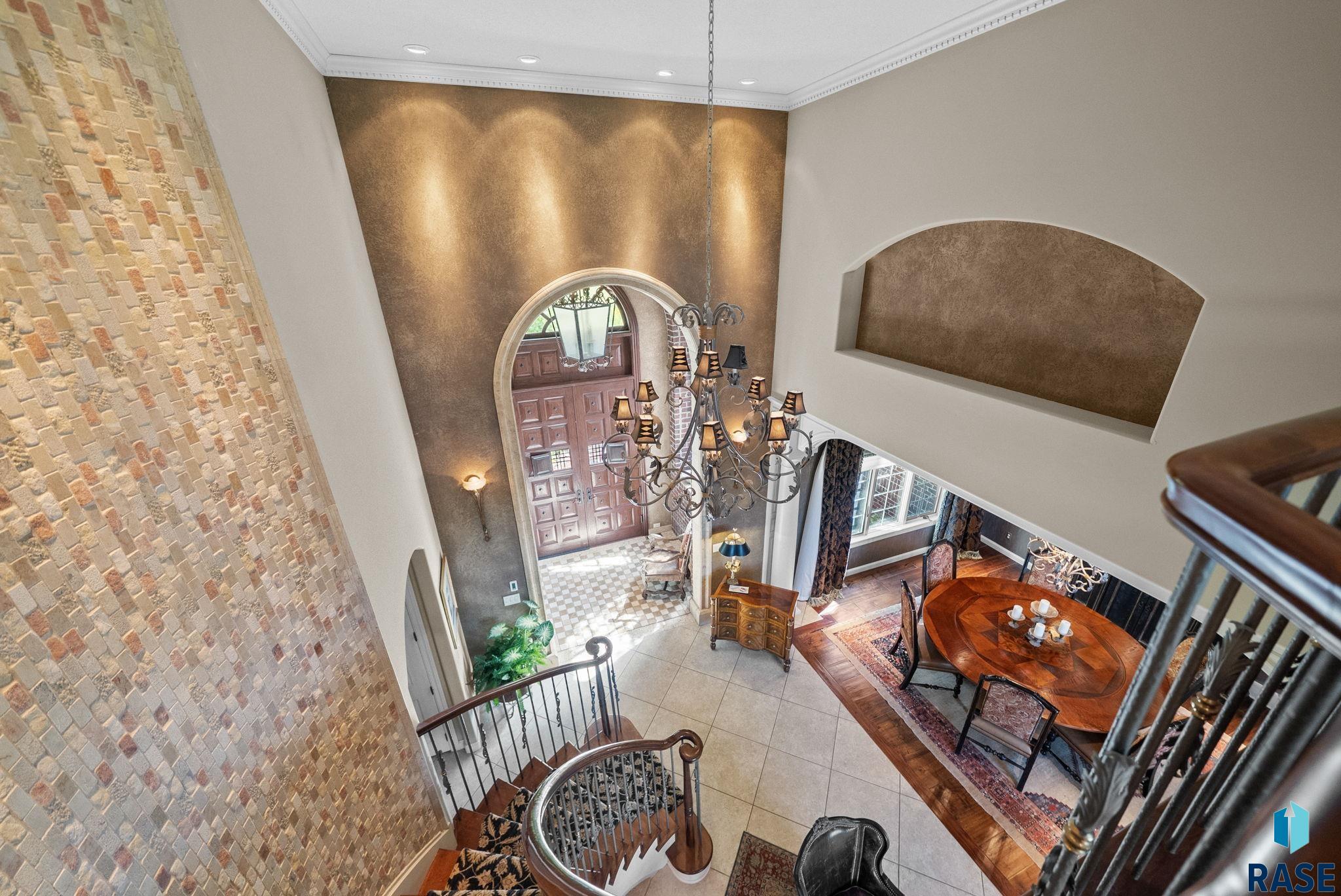 3001 S Bishop Jones Pl