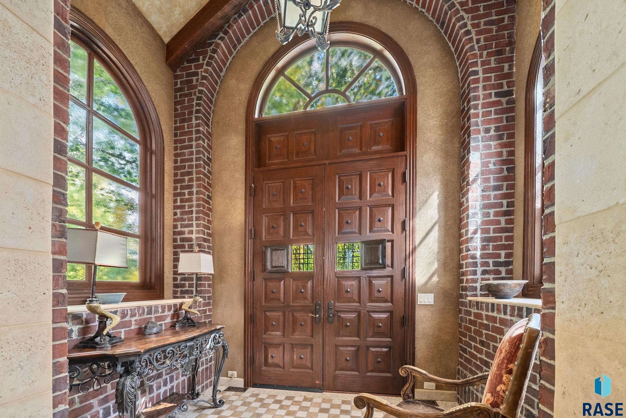 3001 S Bishop Jones Pl