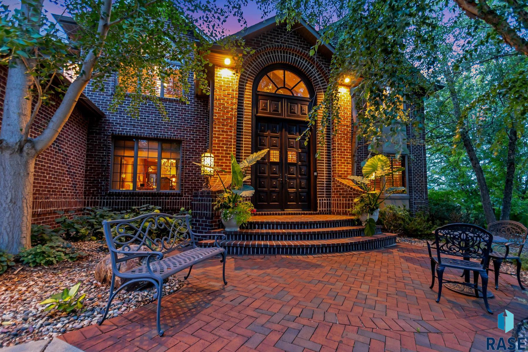 3001 S Bishop Jones Pl