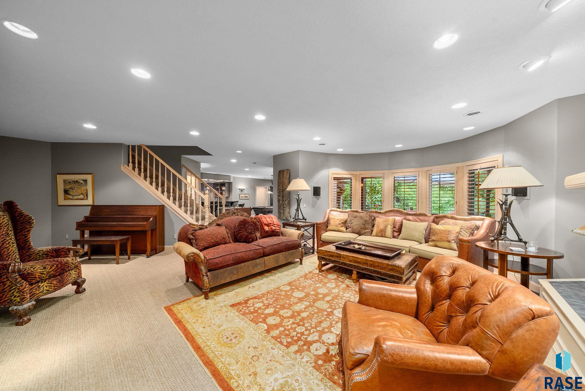 3001 S Bishop Jones Pl