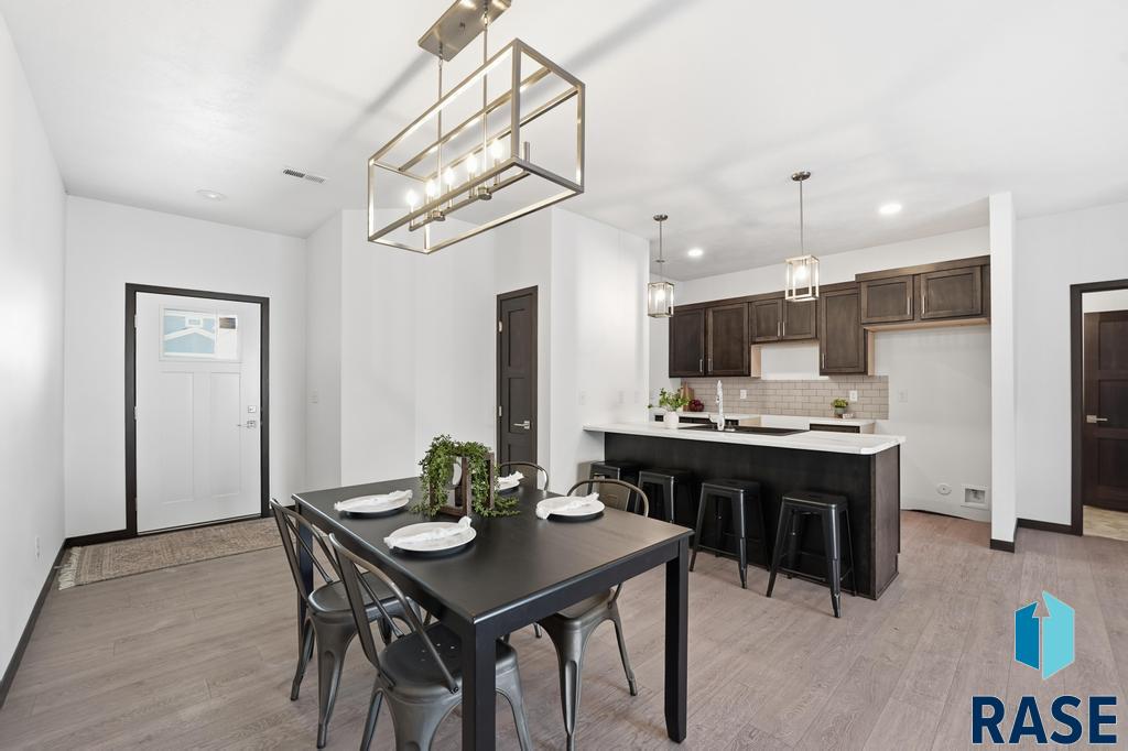 1263 N Marion Rd Unit: 4