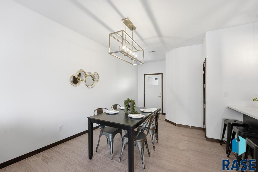 1263 N Marion Rd Unit: 4
