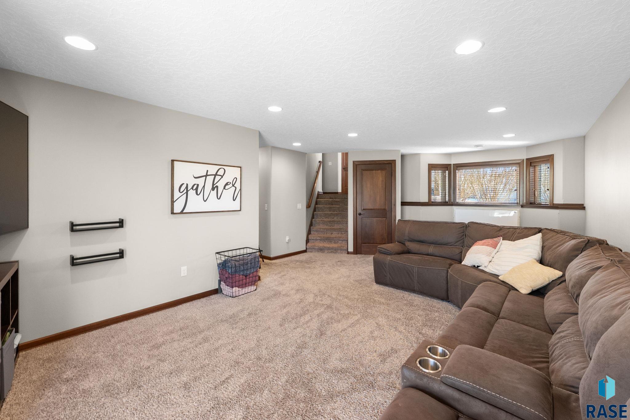 801 N Copper Ave