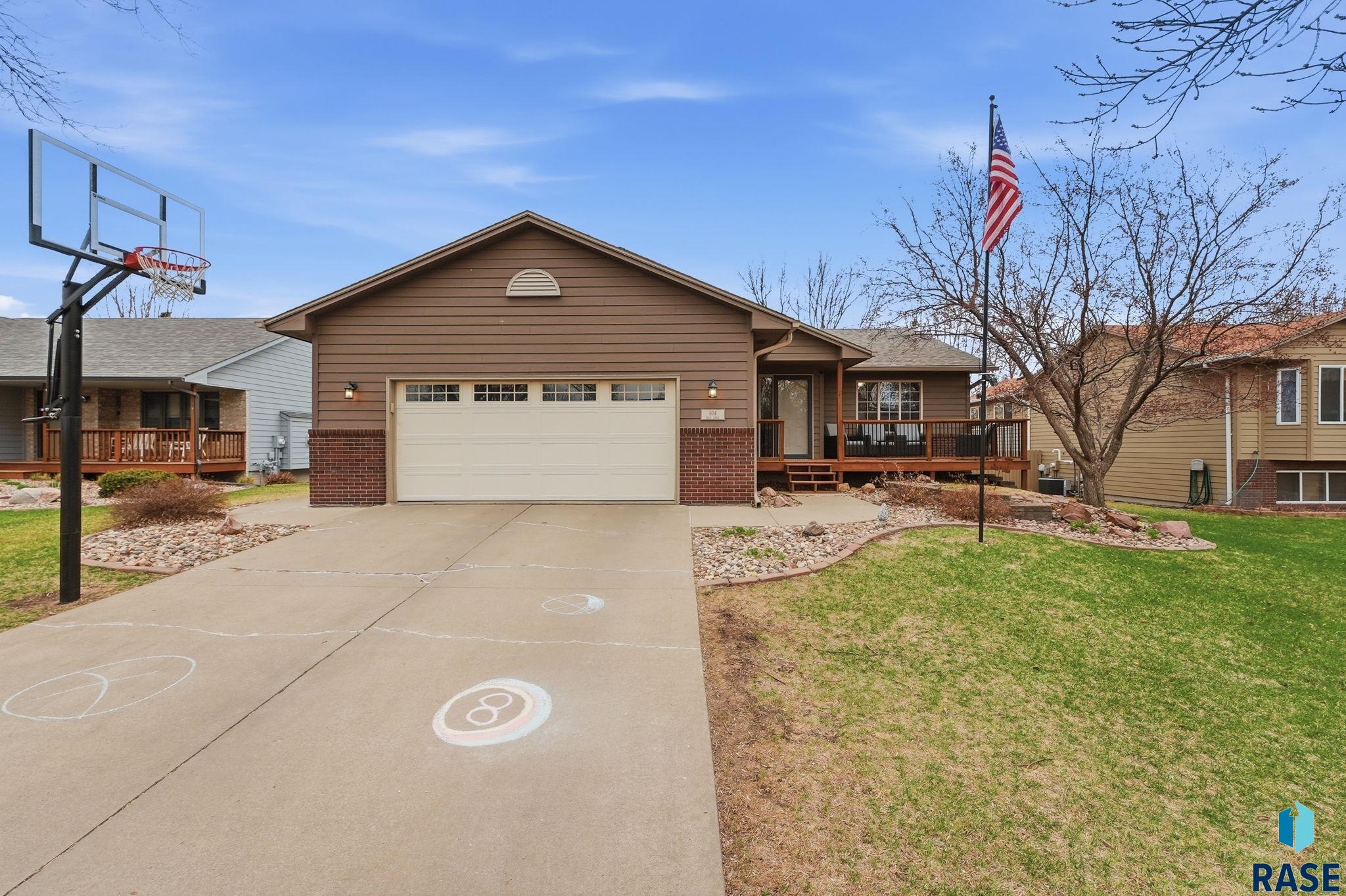 604 Quail Cir