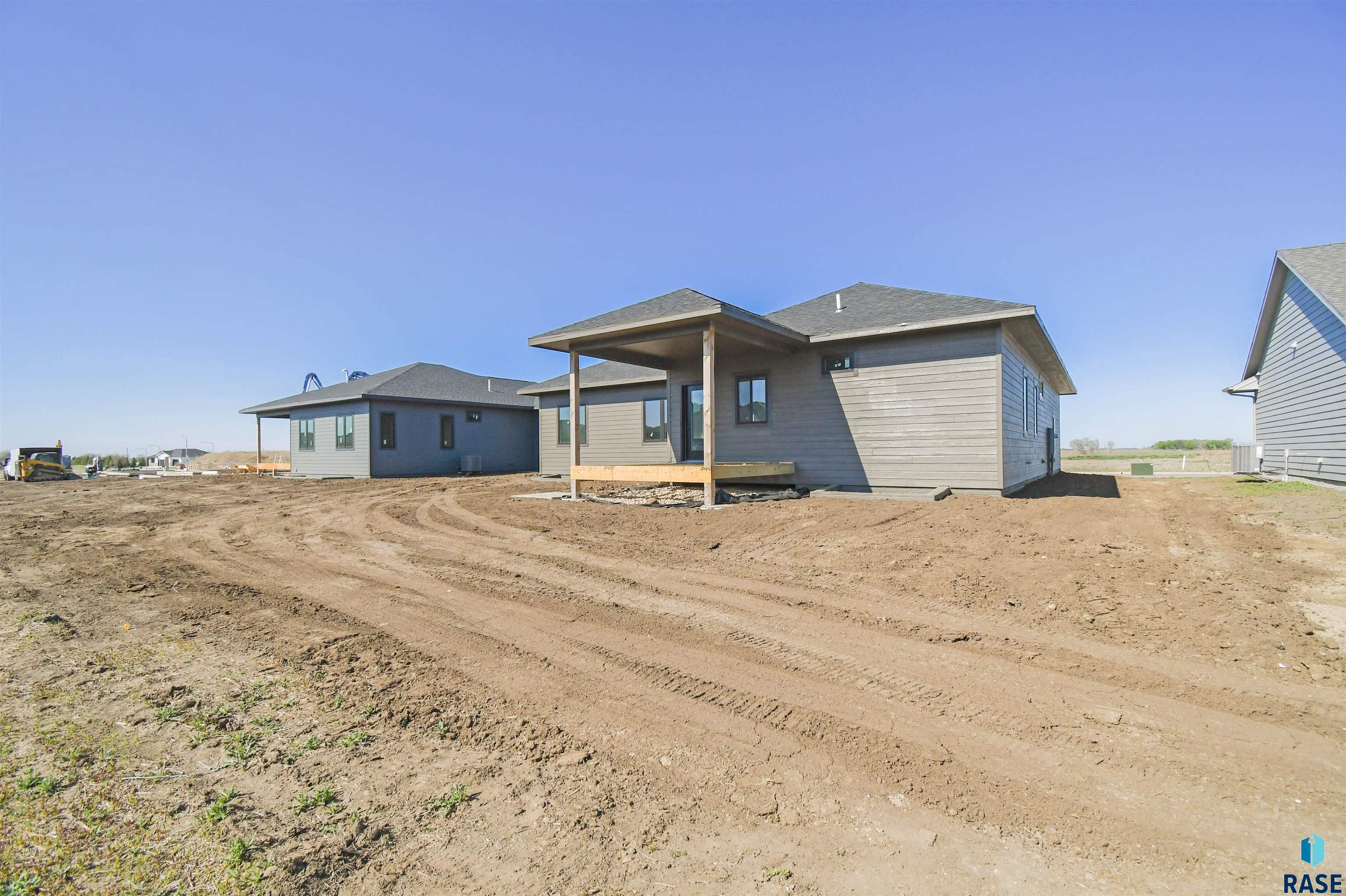 818 Almond Ave
