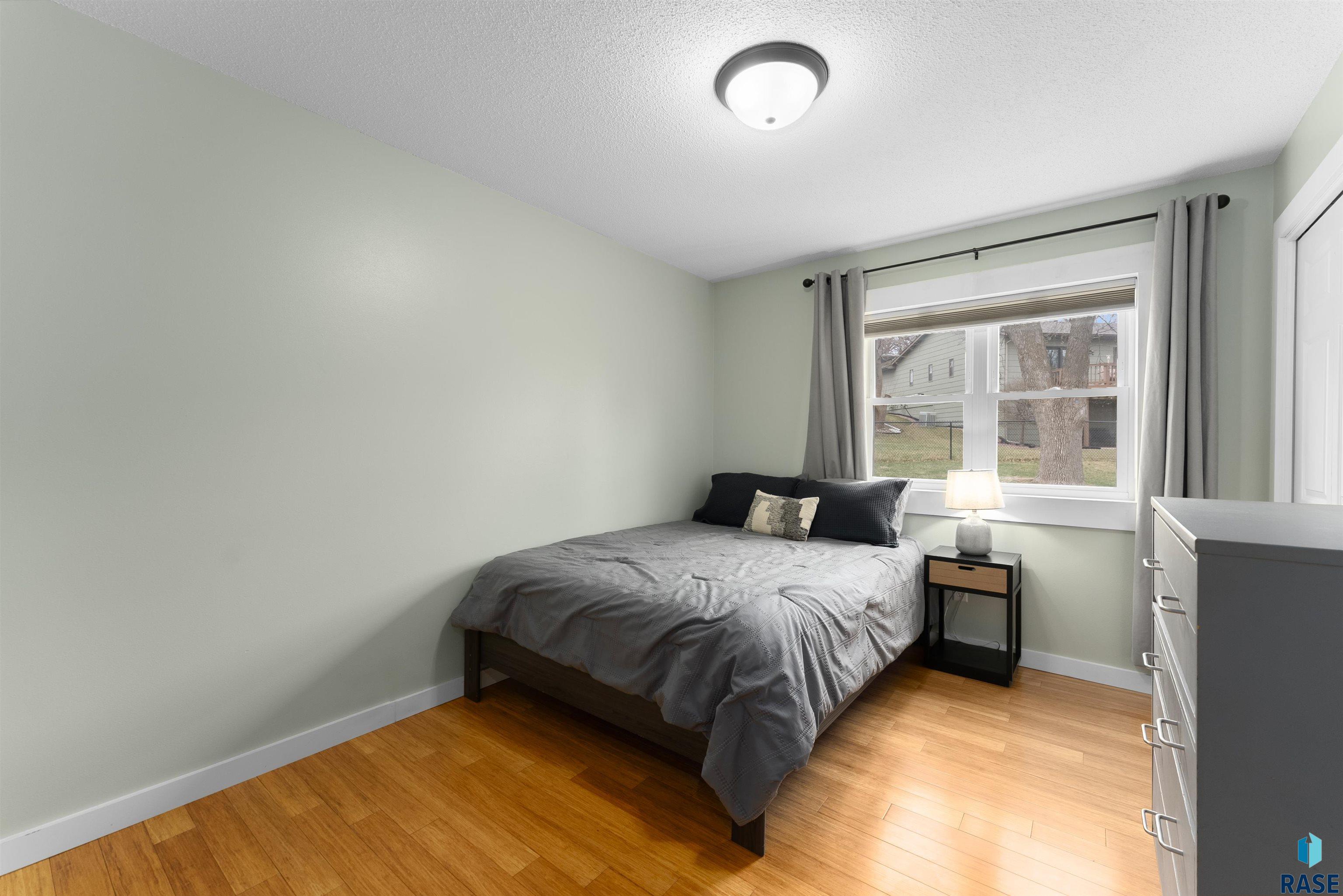 1123 E Plum Creek Cir