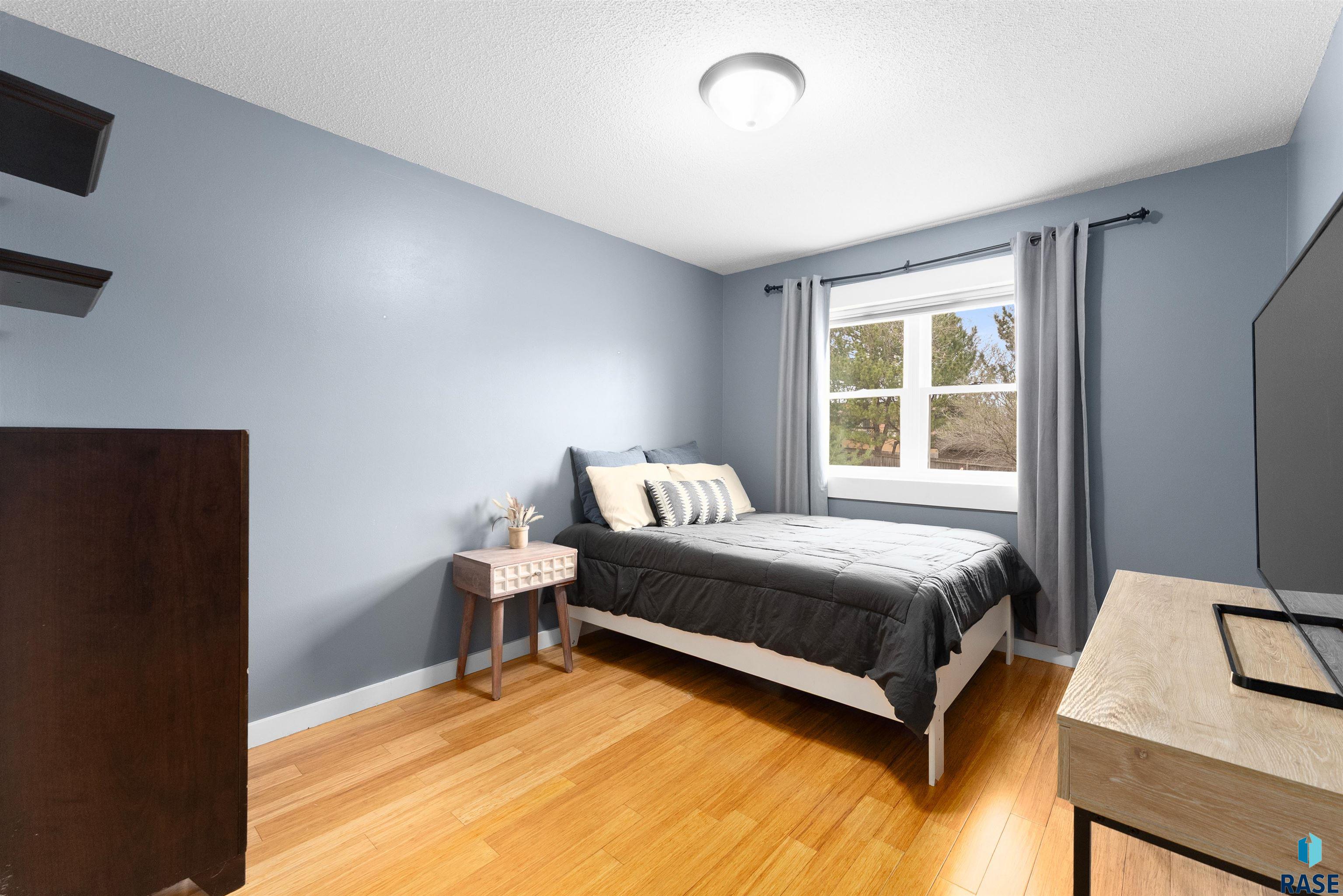 1123 E Plum Creek Cir