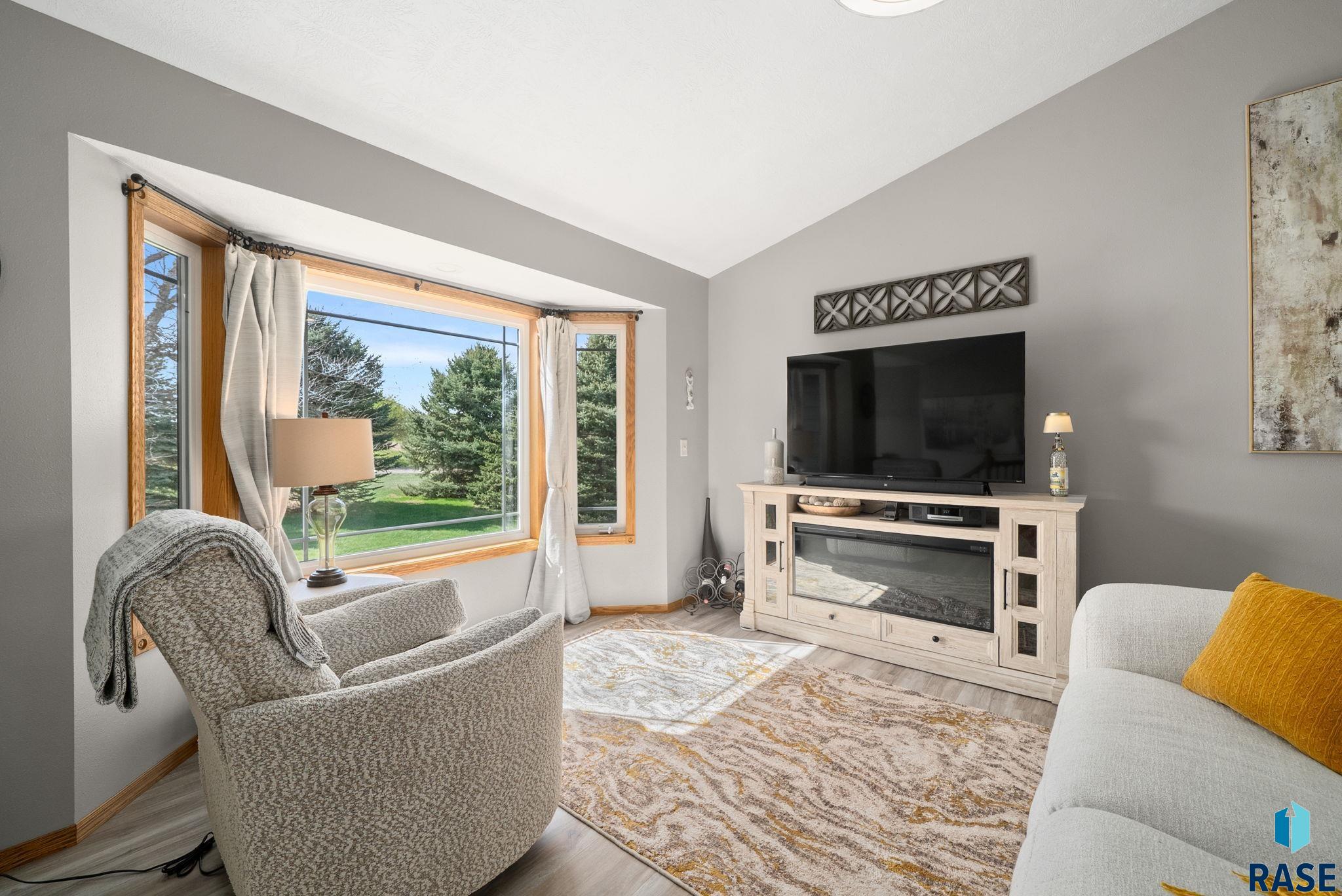 24404 View Dr