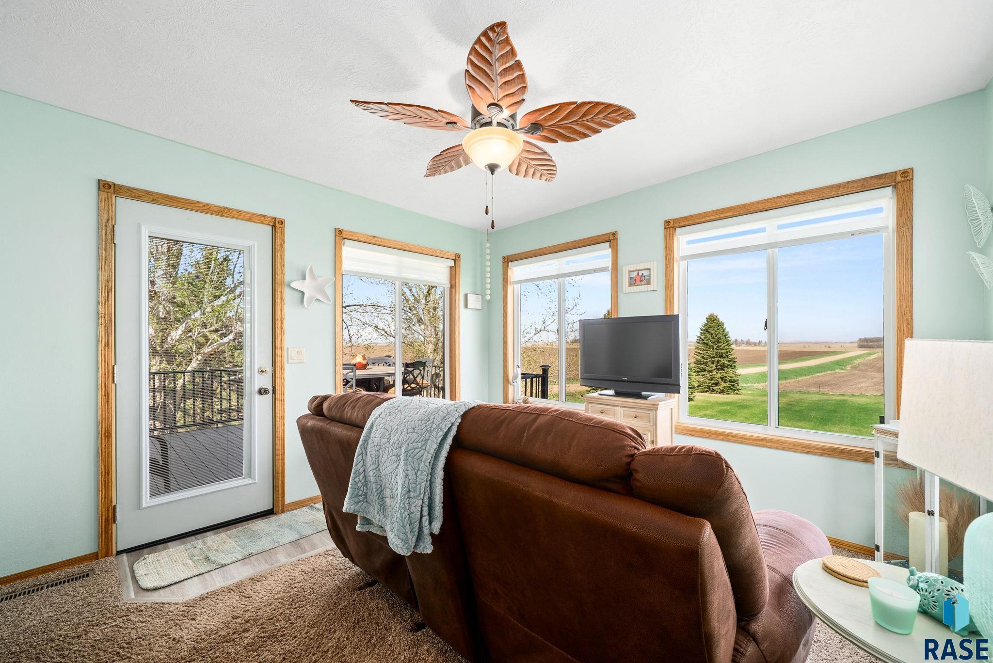 24404 View Dr