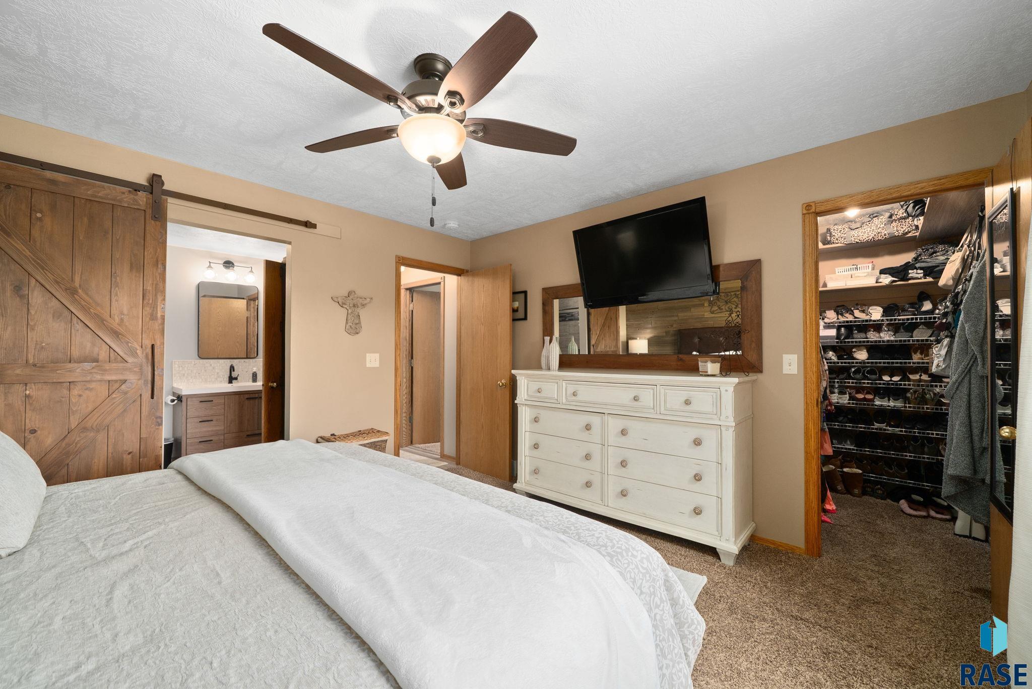 24404 View Dr