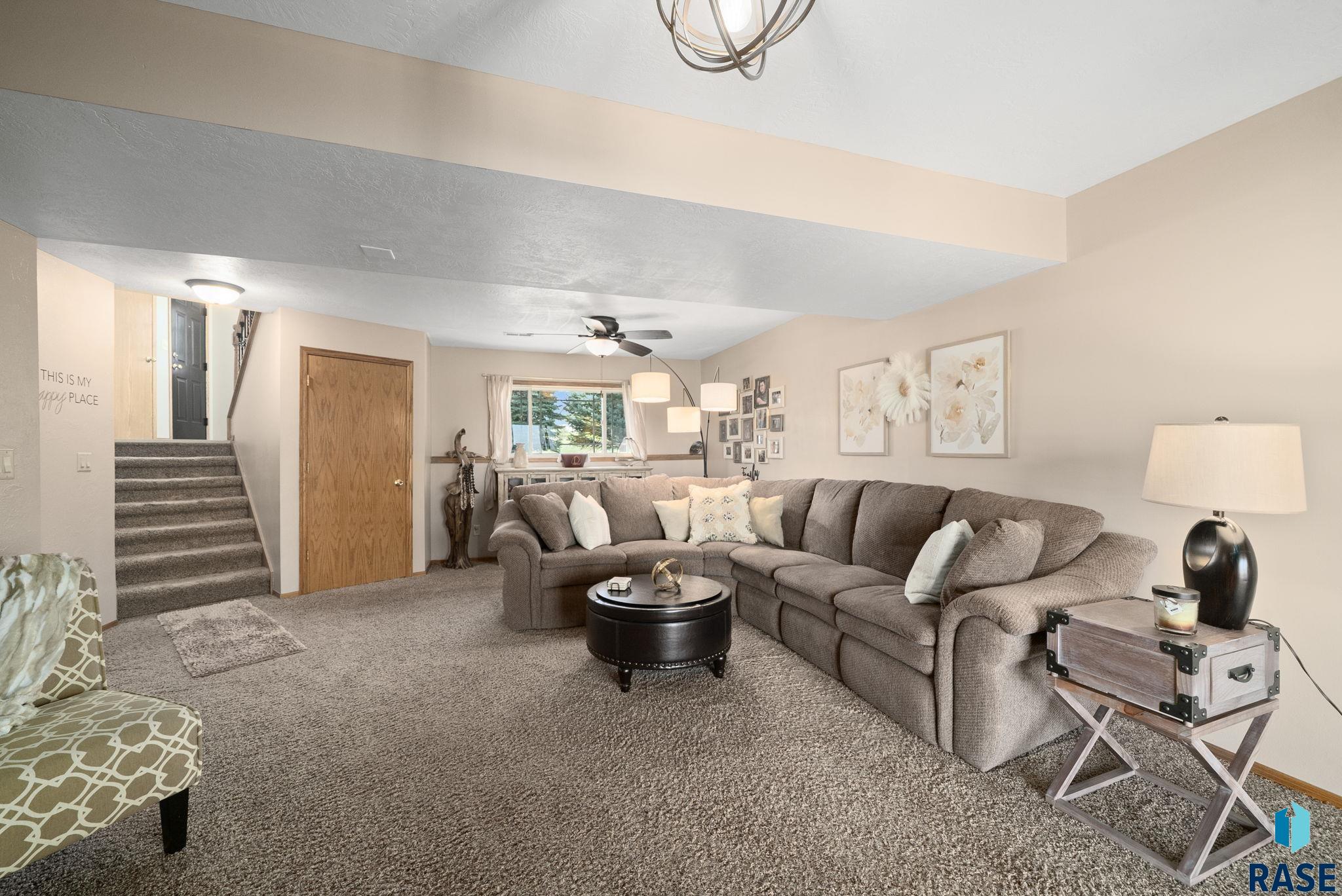 24404 View Dr