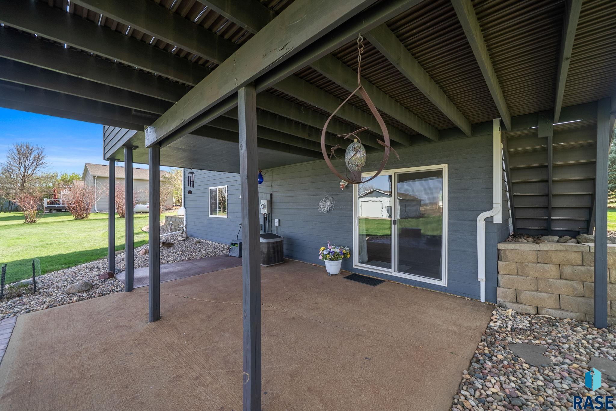 24404 View Dr