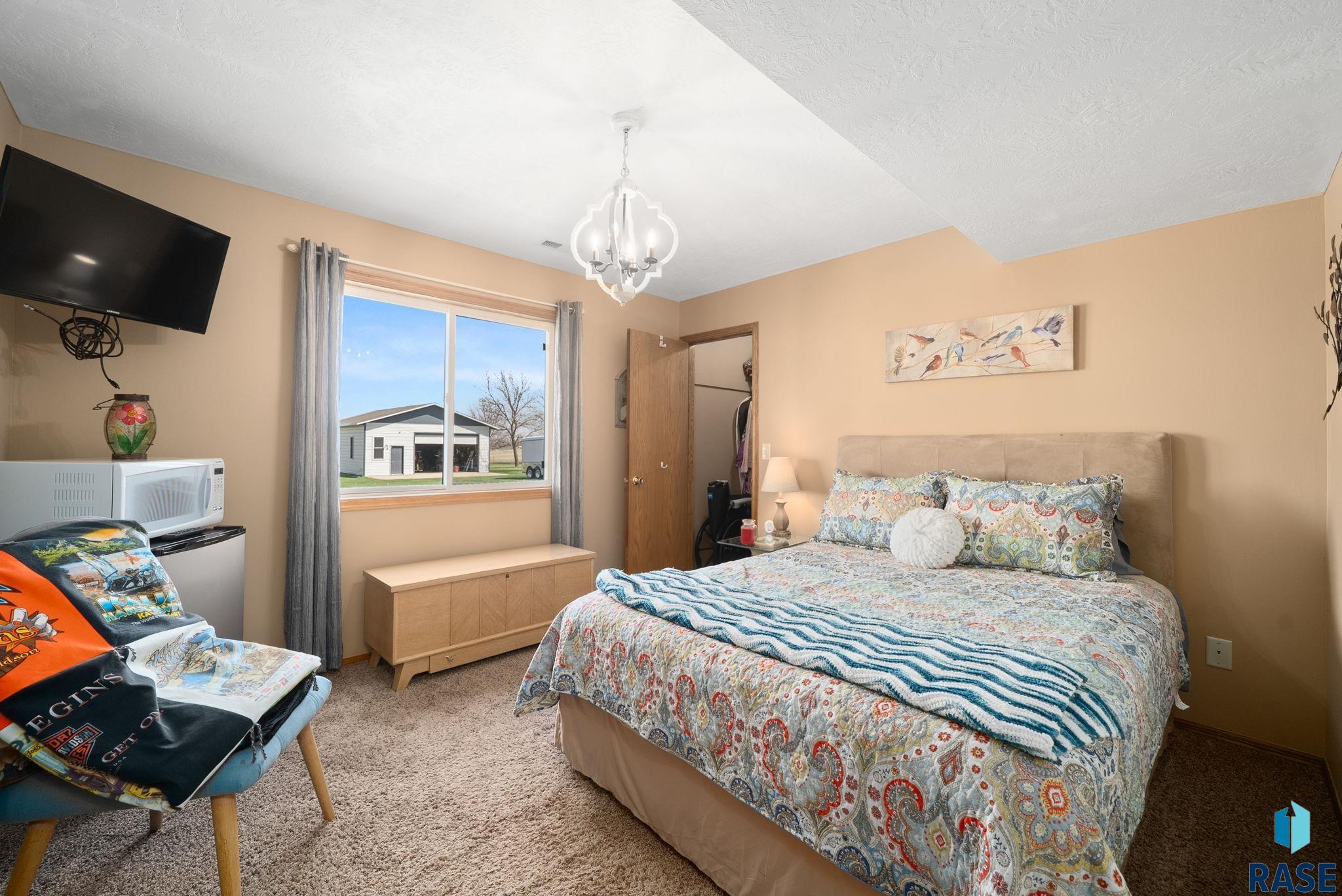 24404 View Dr