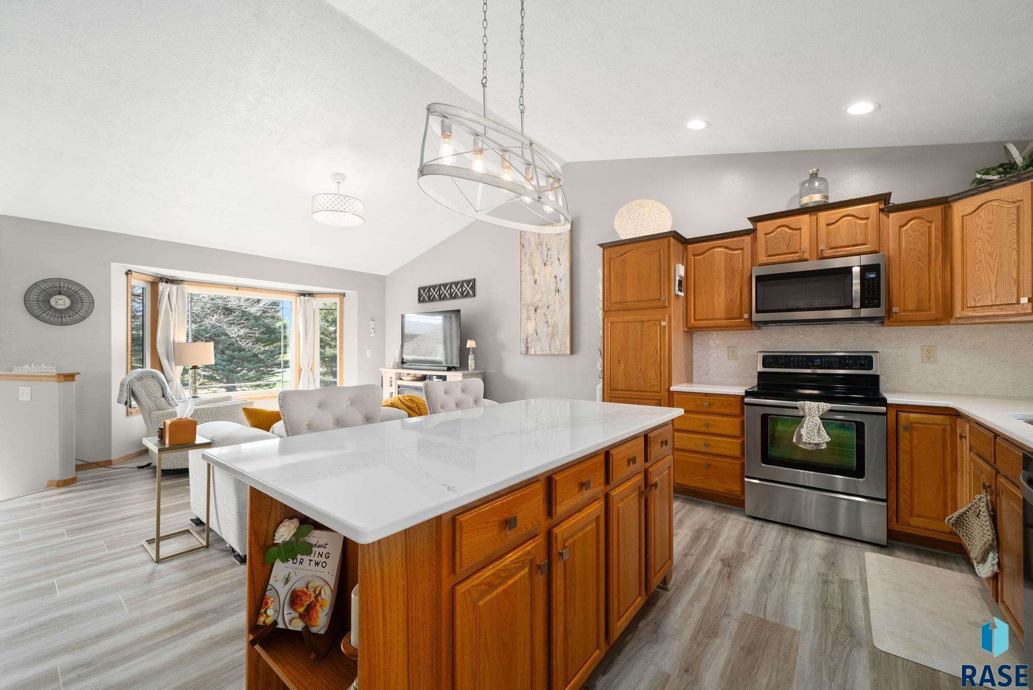 24404 View Dr