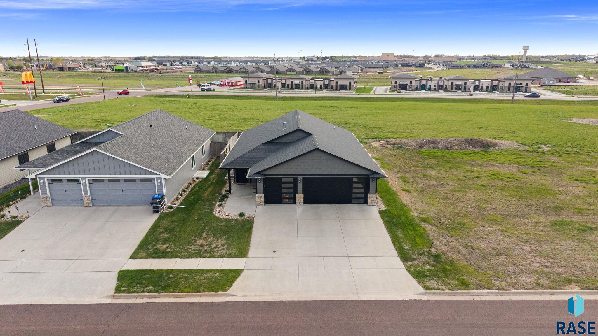229 Devitt Dr