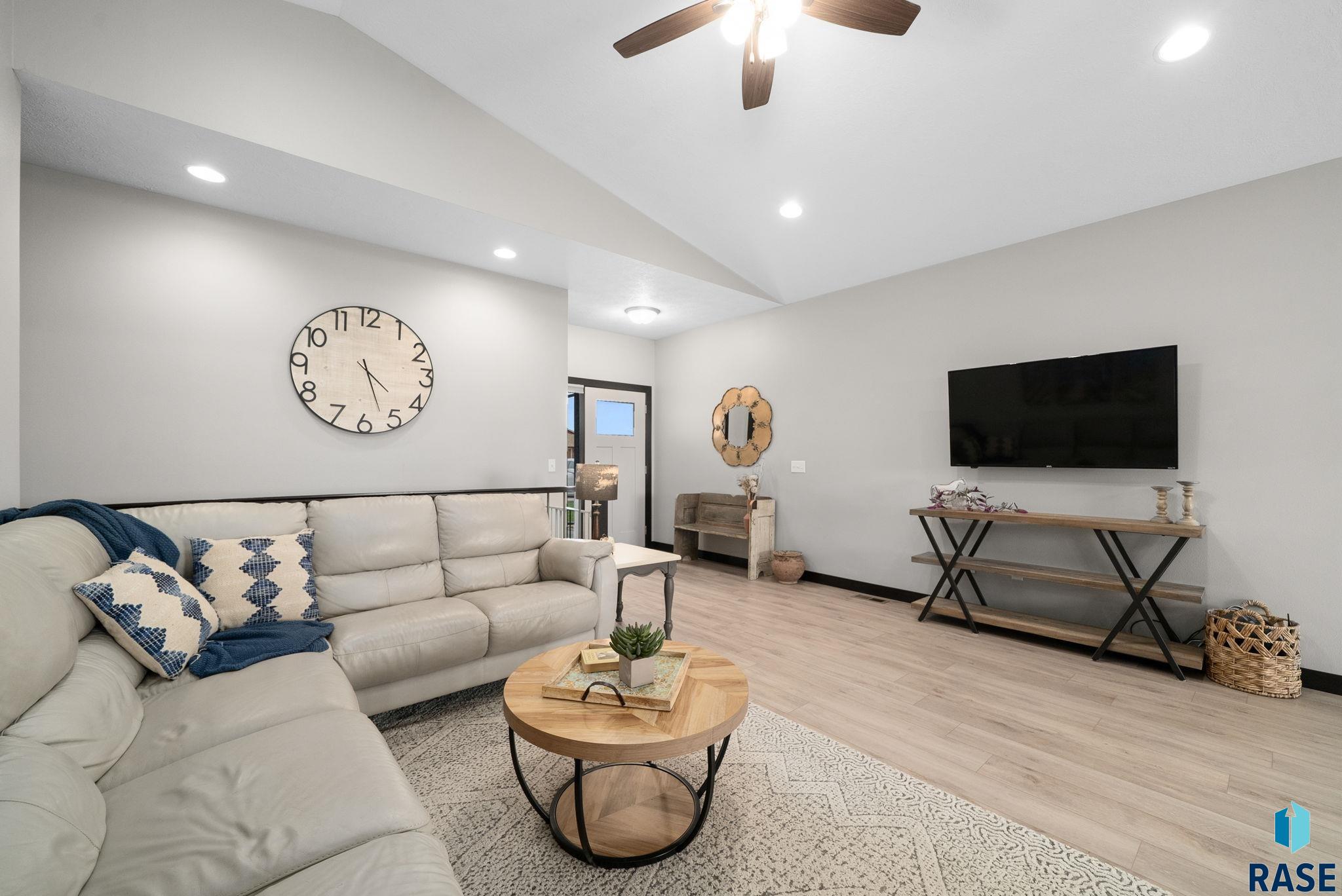 229 Devitt Dr