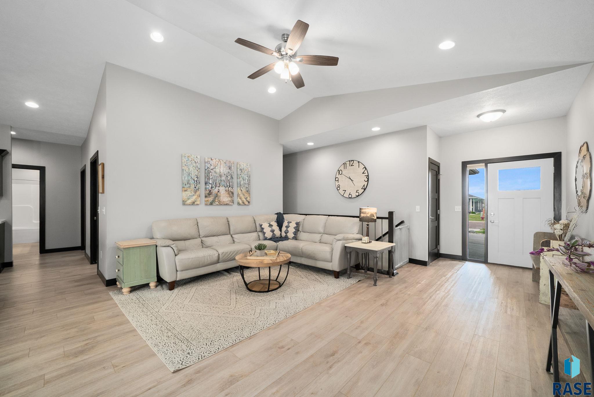 229 Devitt Dr
