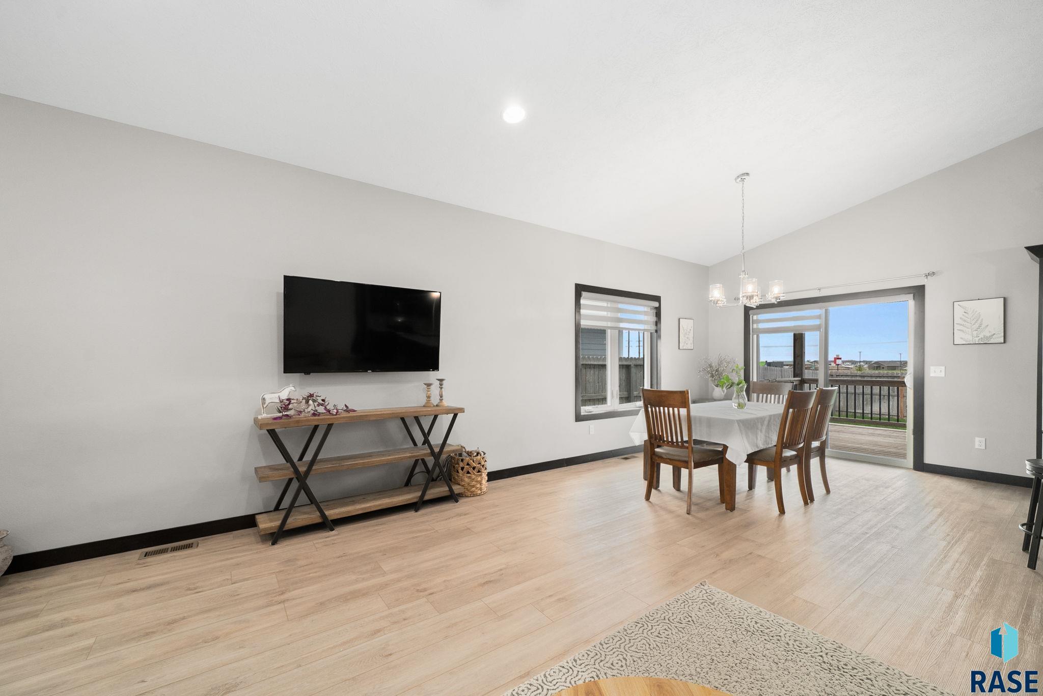 229 Devitt Dr