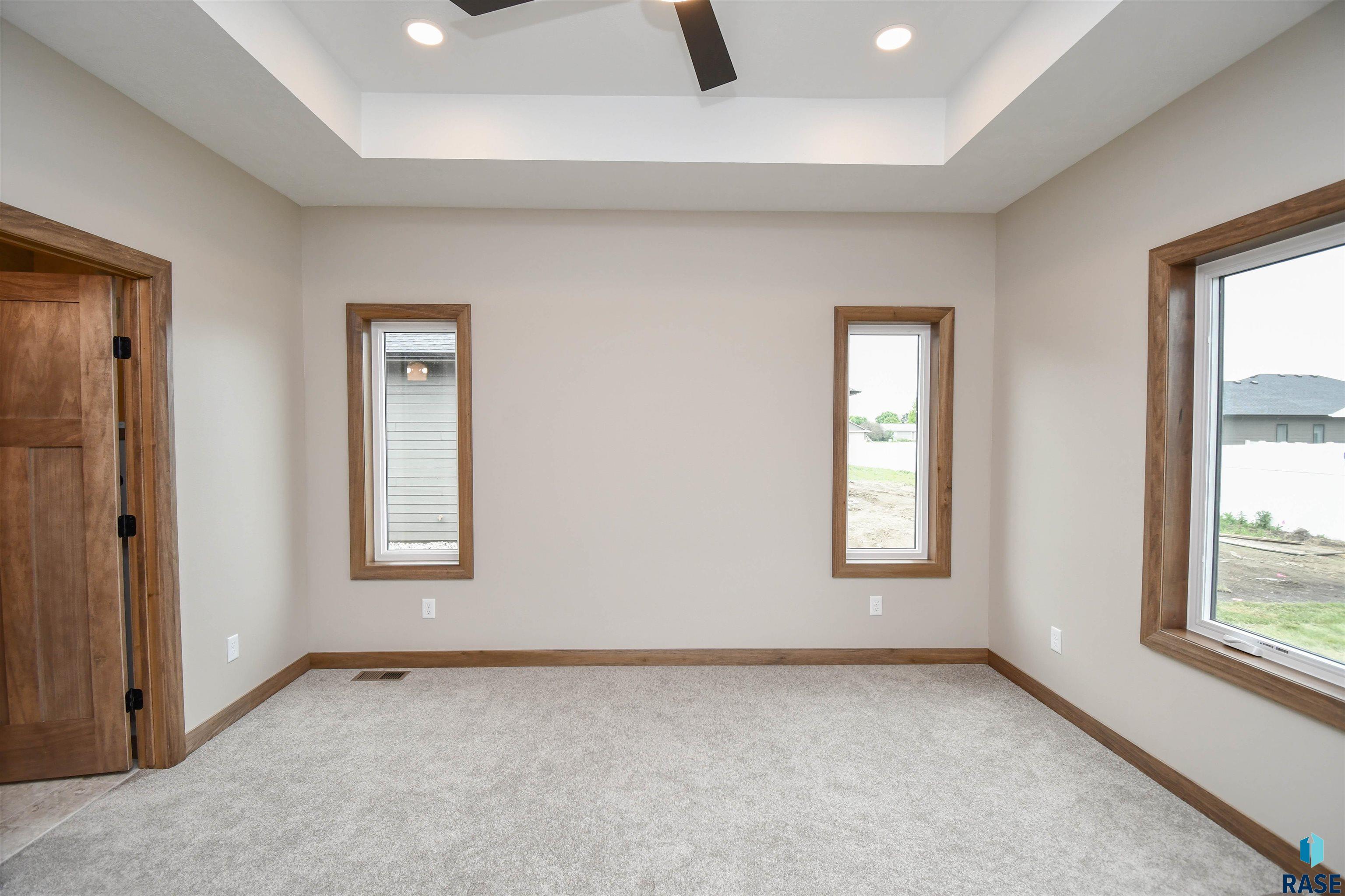 824 Almond Ave