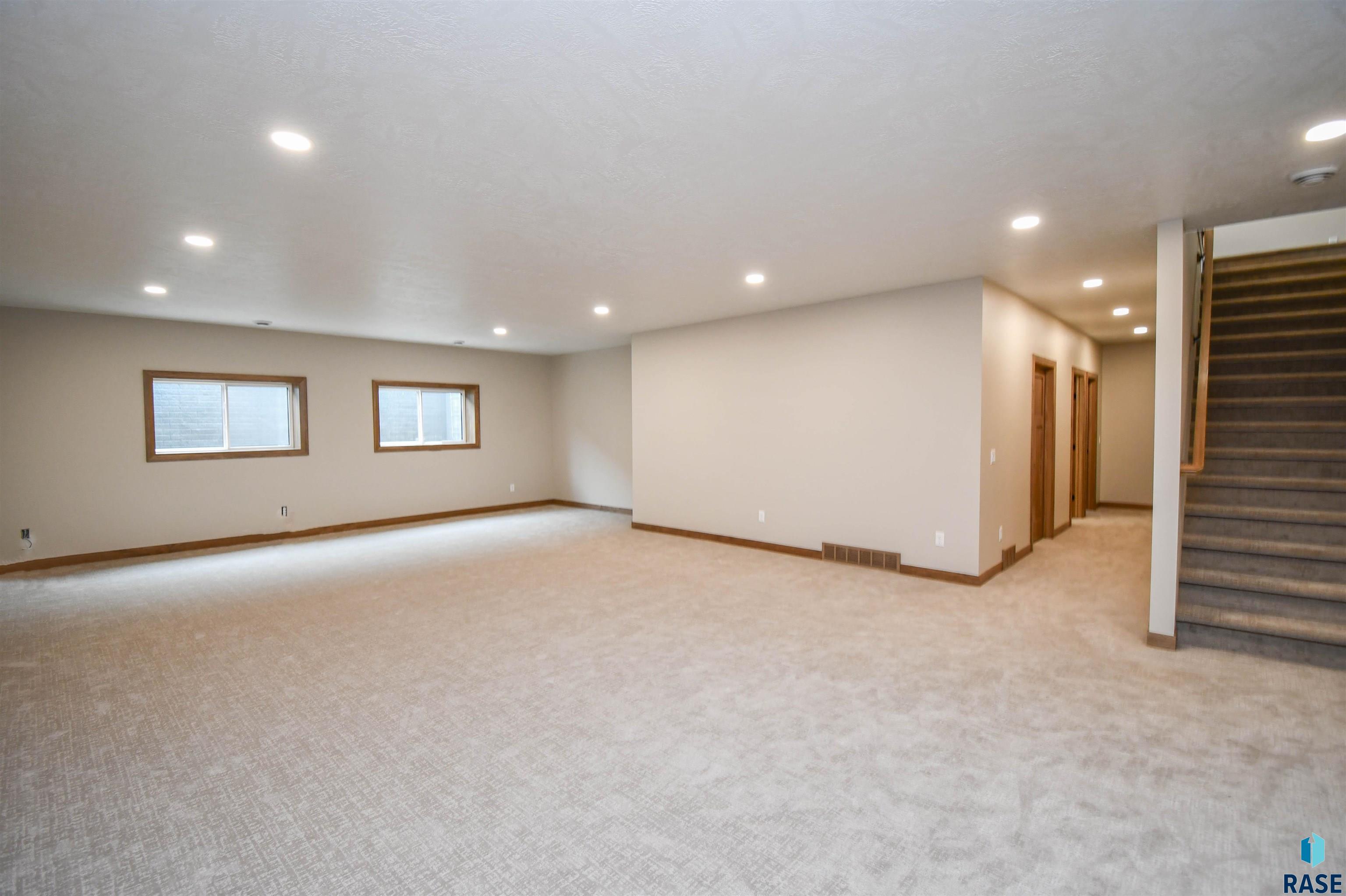 824 Almond Ave