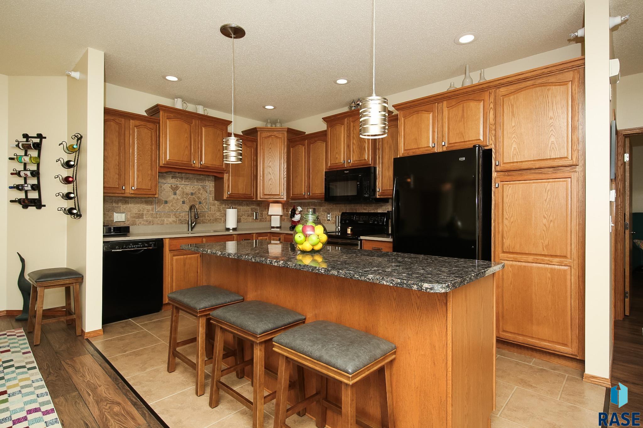 6106 S Avalon Ave Unit: A208