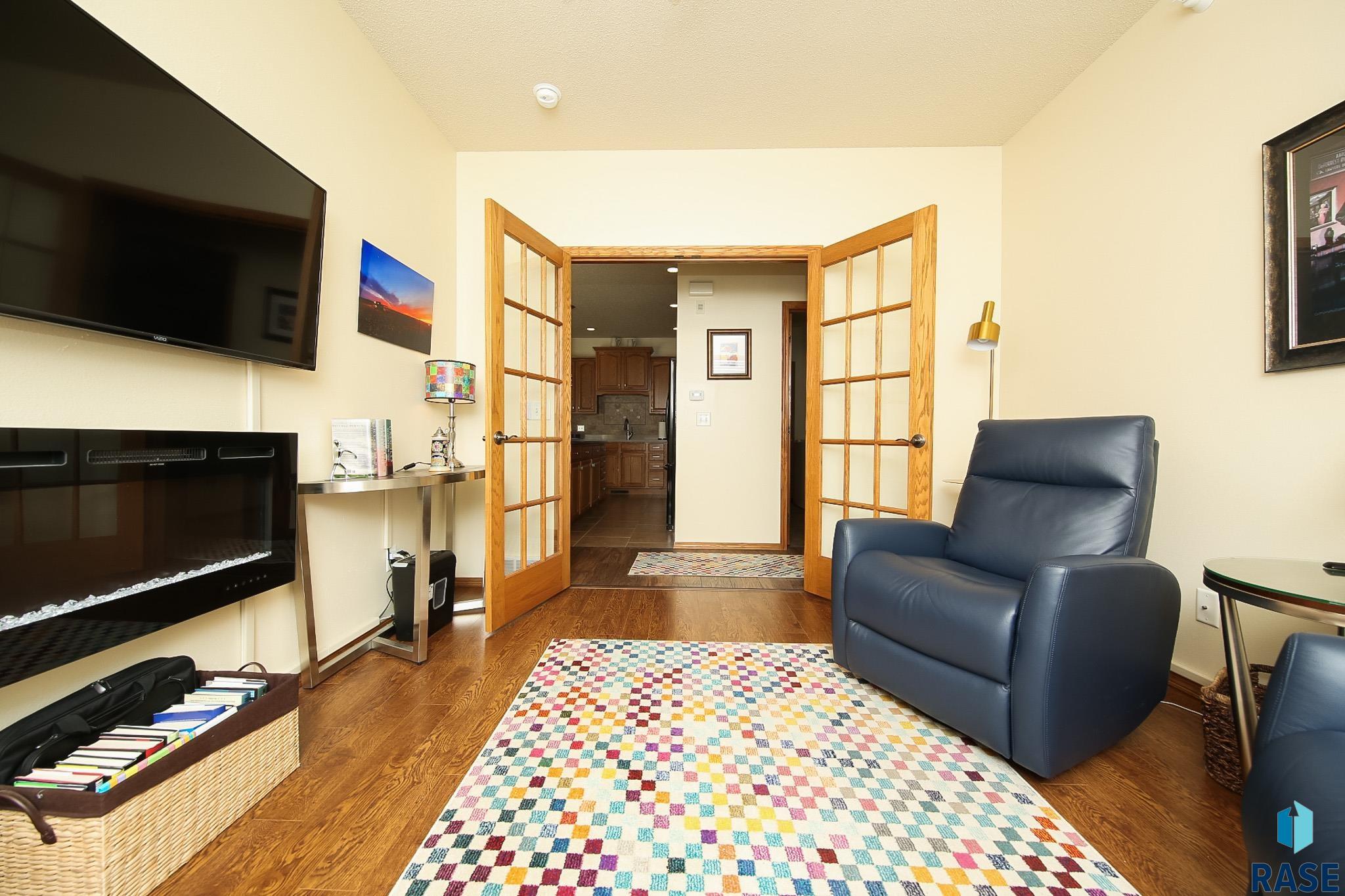 6106 S Avalon Ave Unit: A208